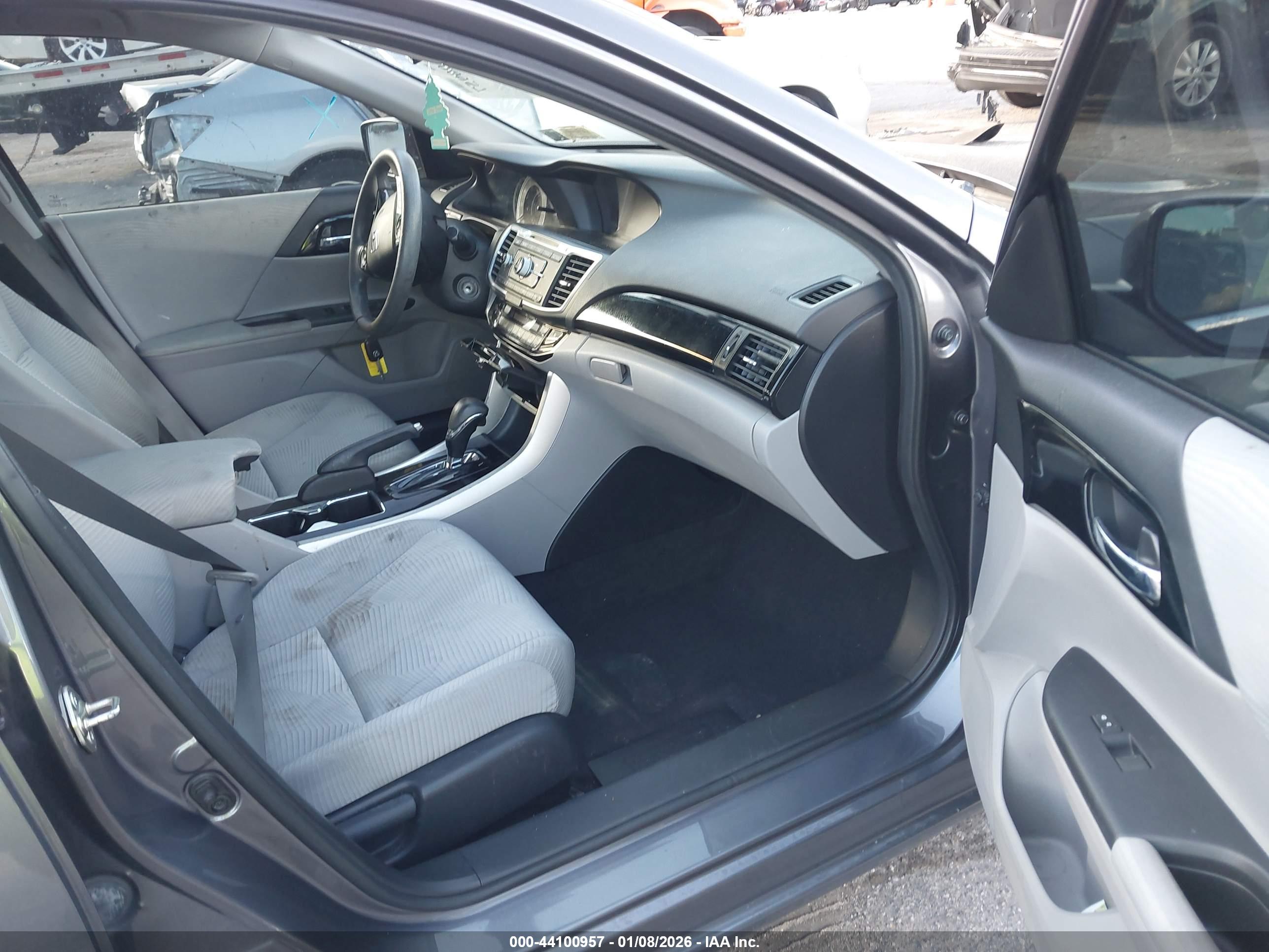 HONDA ACCORD image 5