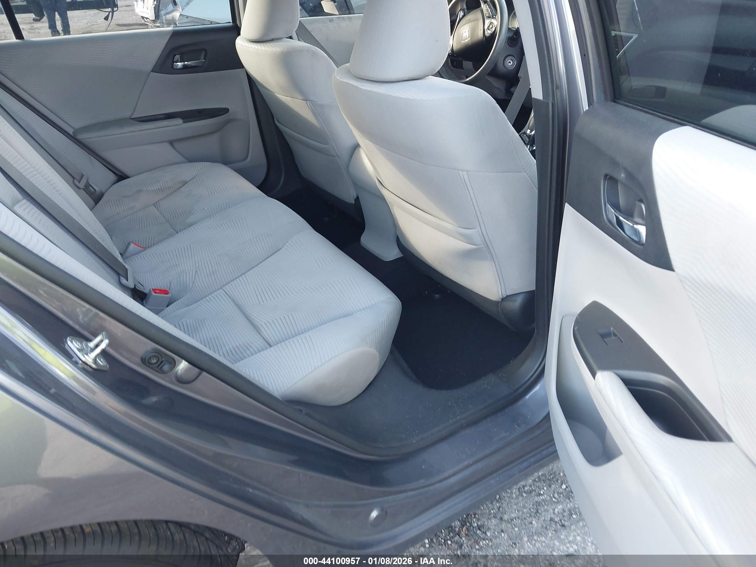 HONDA ACCORD image 8