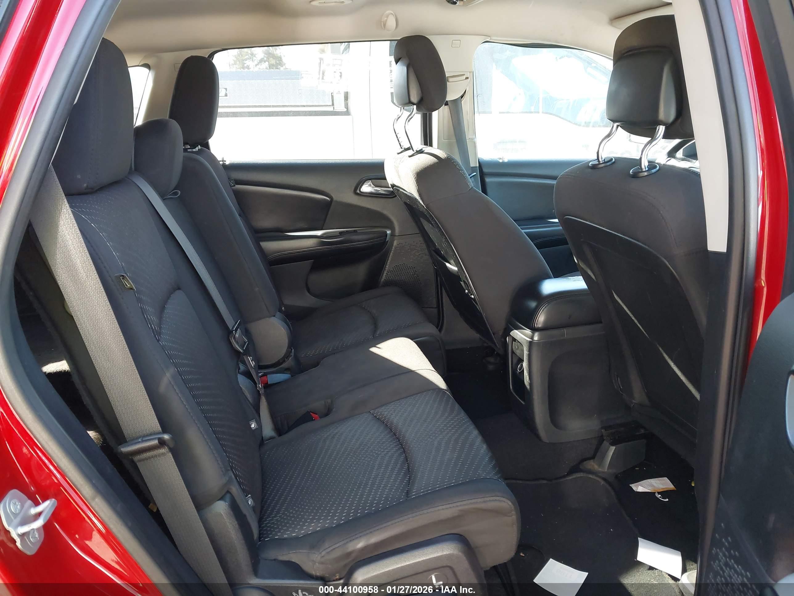 DODGE JOURNEY image 8
