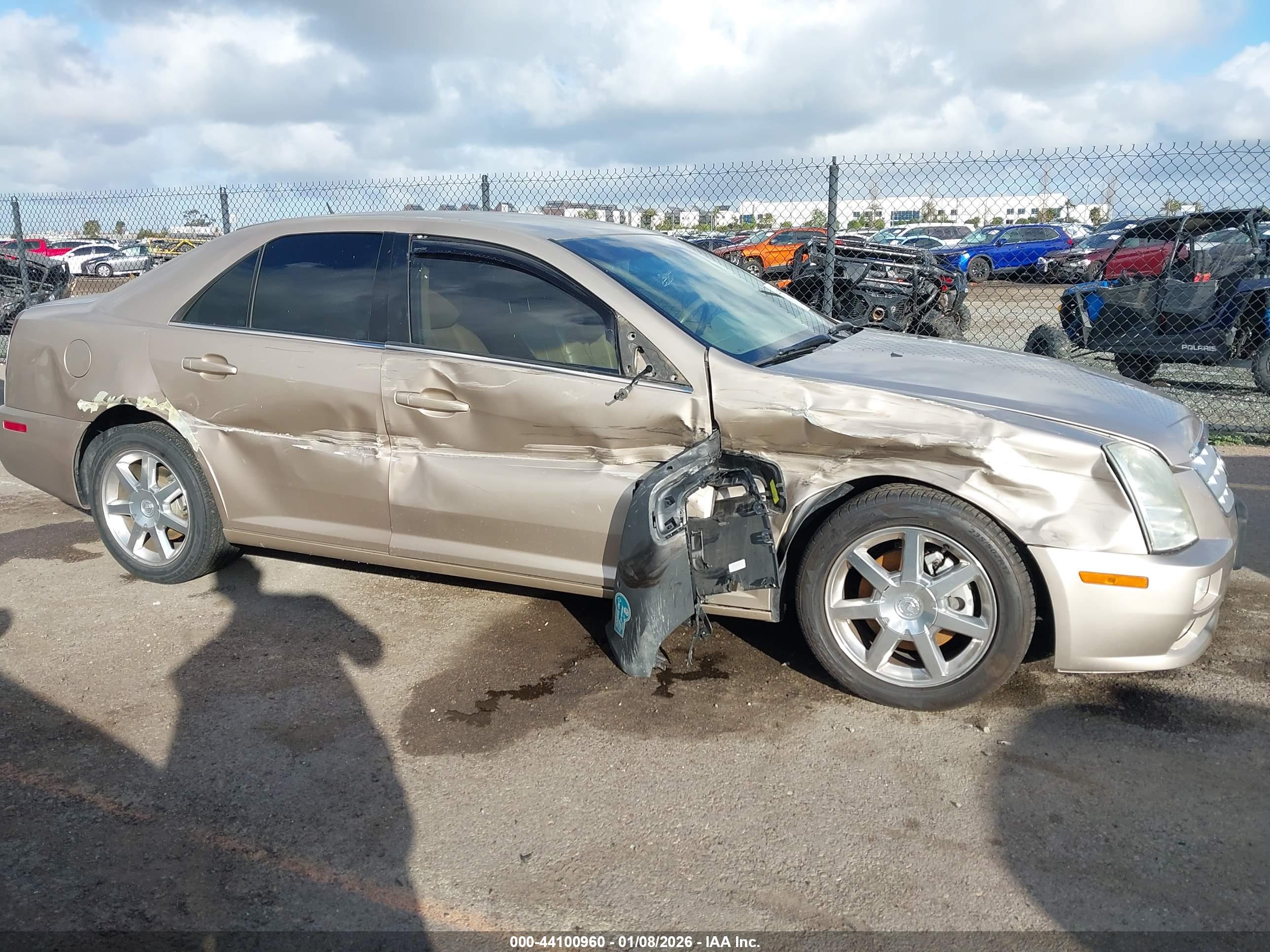 CADILLAC STS image 6