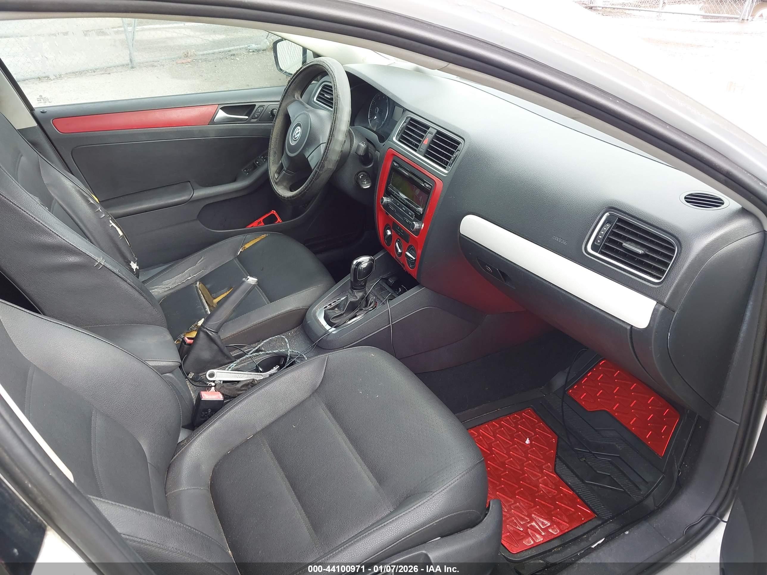 VOLKSWAGEN JETTA image 5