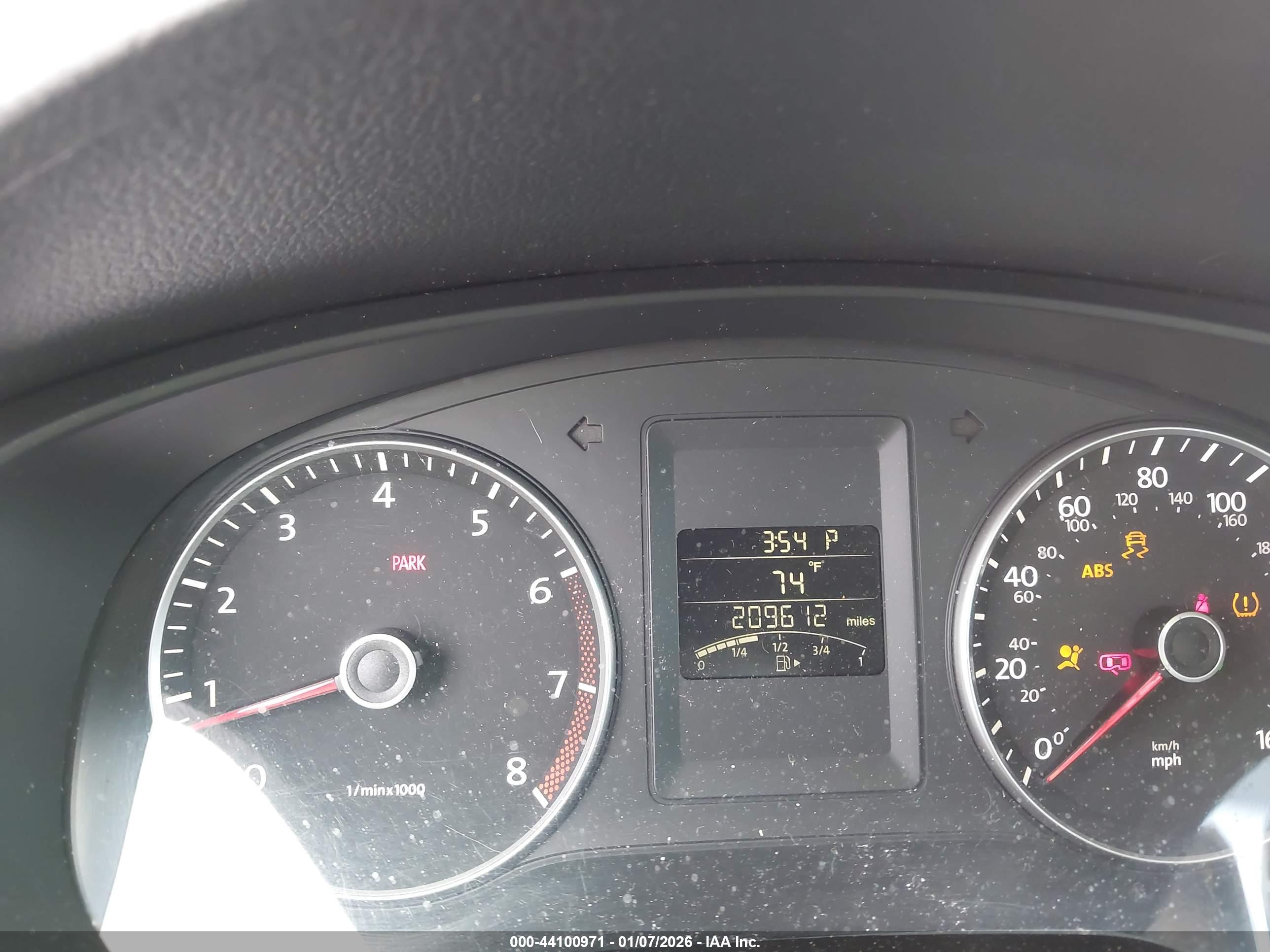 VOLKSWAGEN JETTA image 7