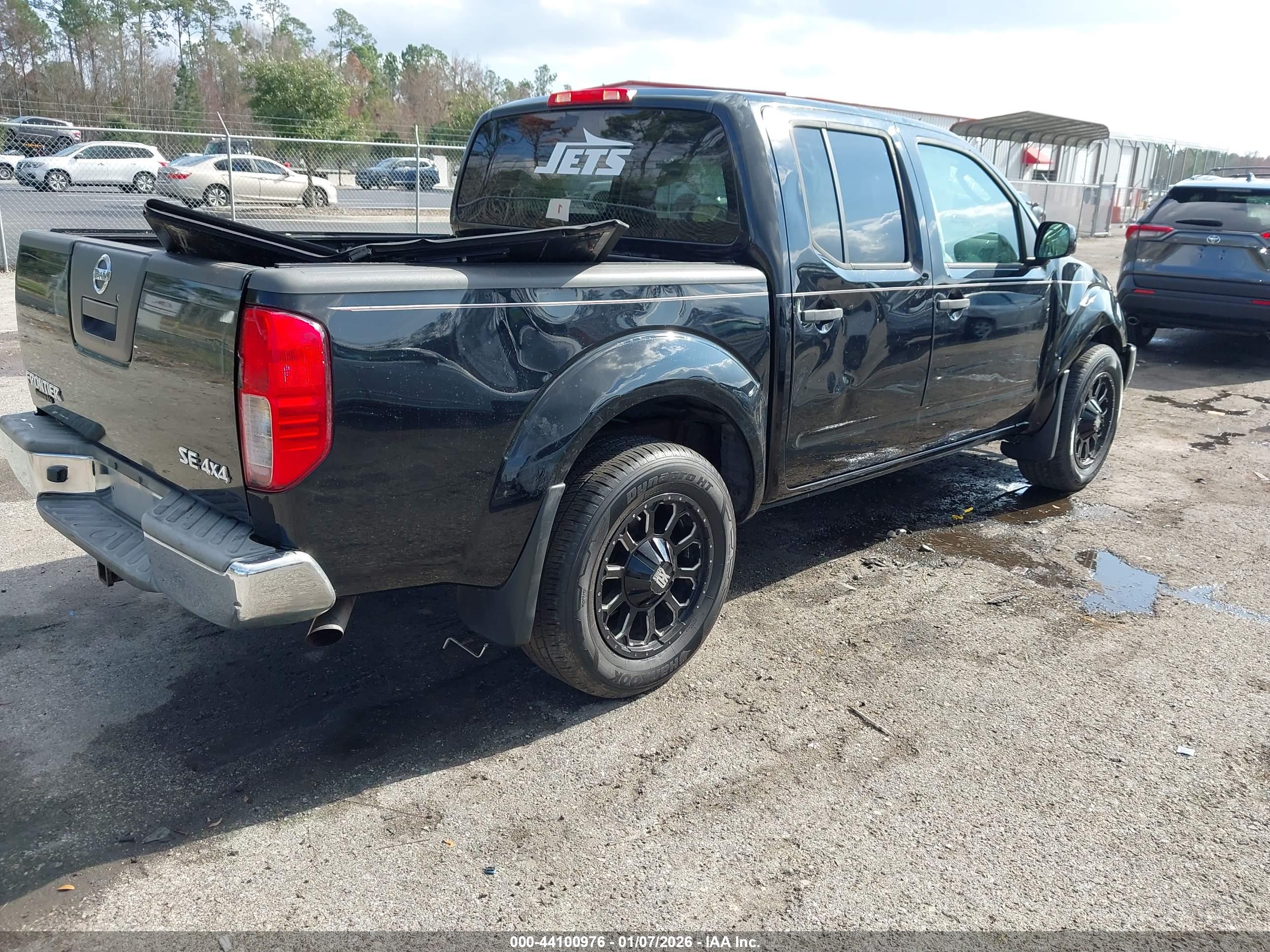 NISSAN FRONTIER image 4