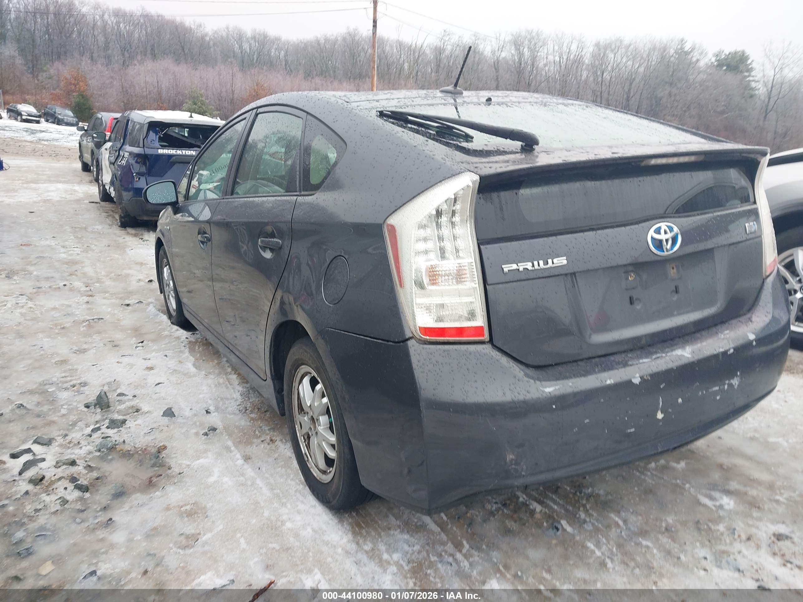 TOYOTA PRIUS image 3