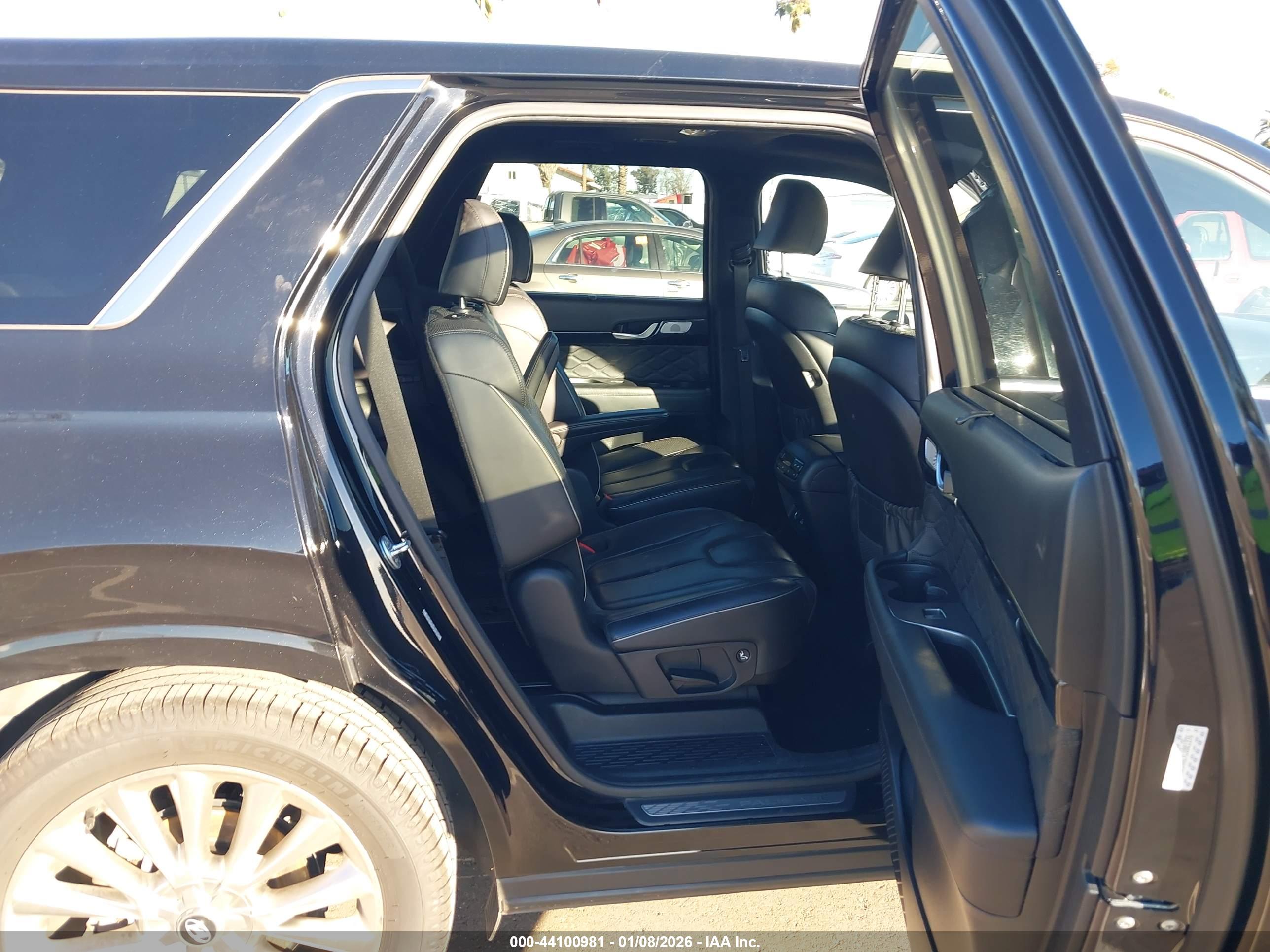 HYUNDAI PALISADE image 8