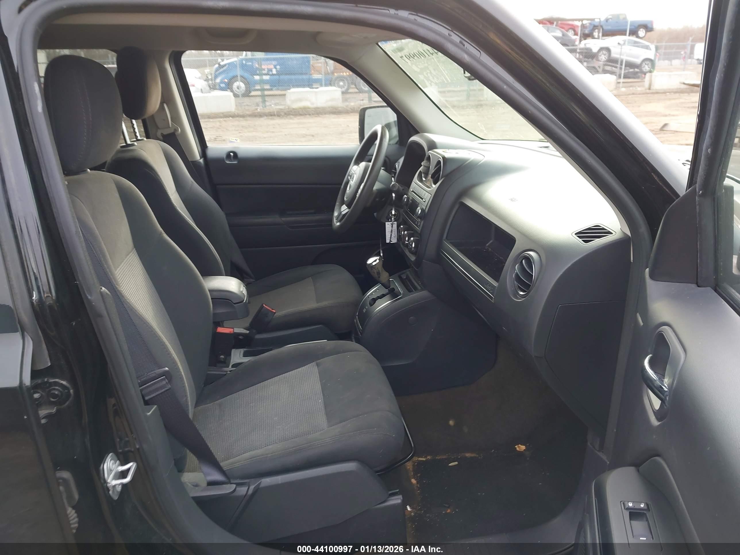 JEEP PATRIOT image 5