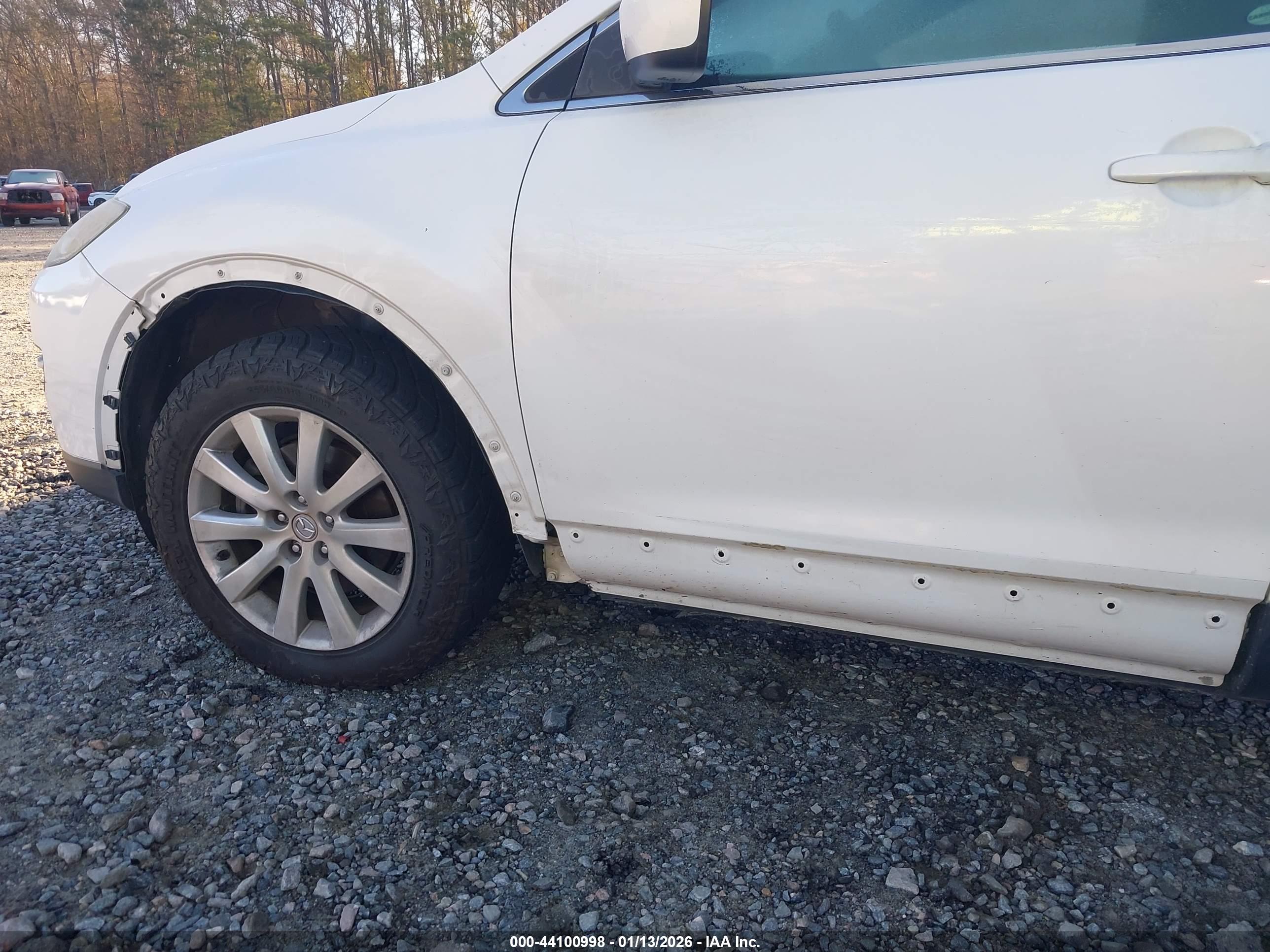 MAZDA CX-9 image 6