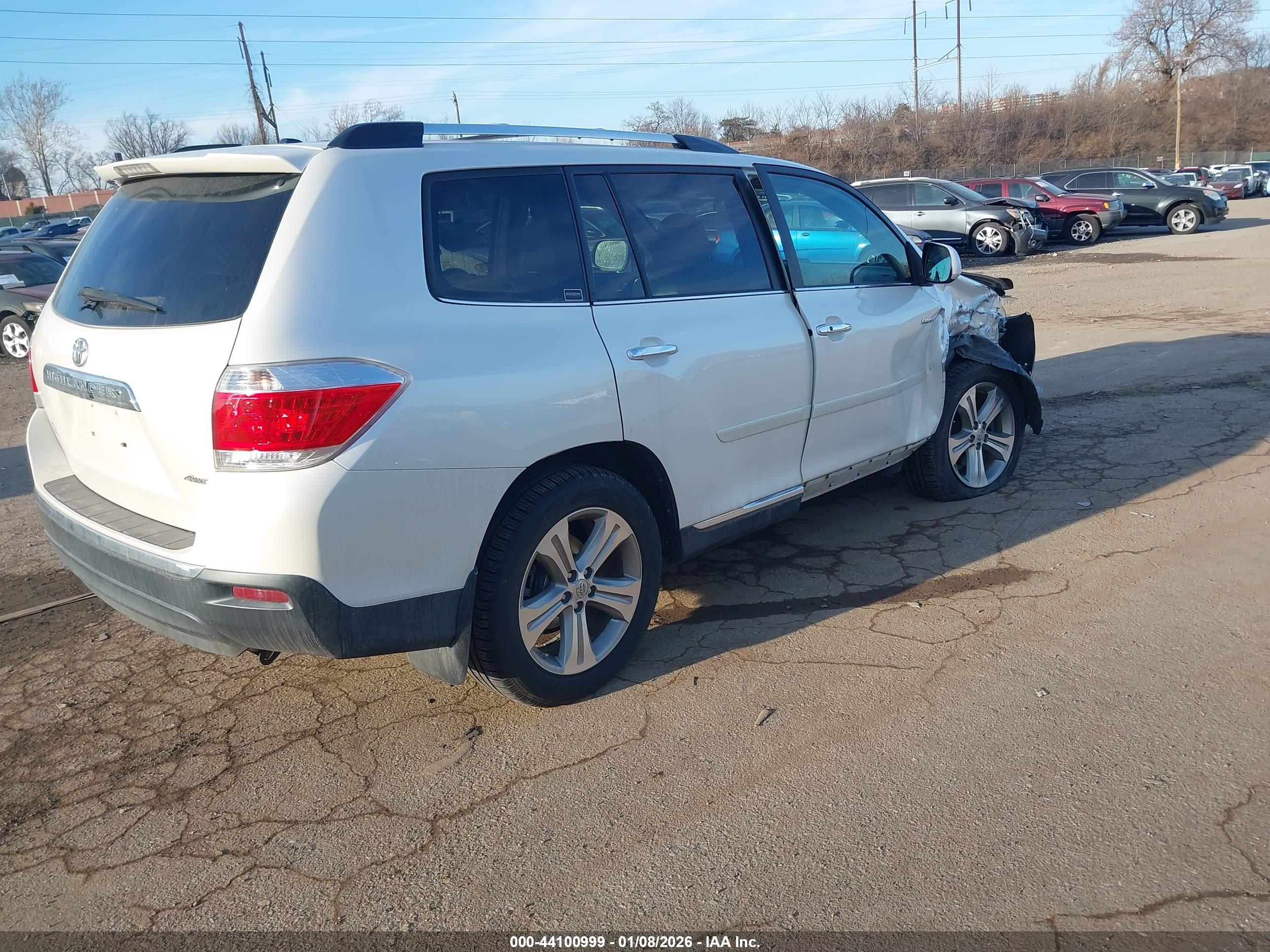 TOYOTA HIGHLANDER image 4