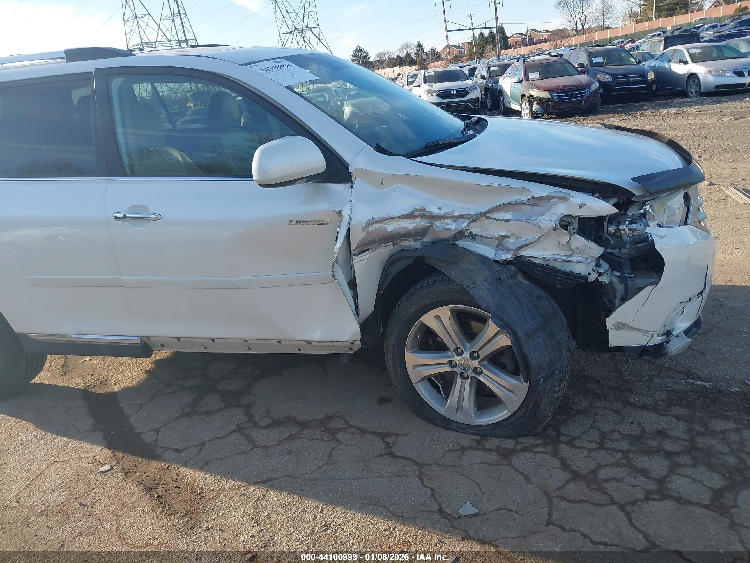 TOYOTA HIGHLANDER image 6