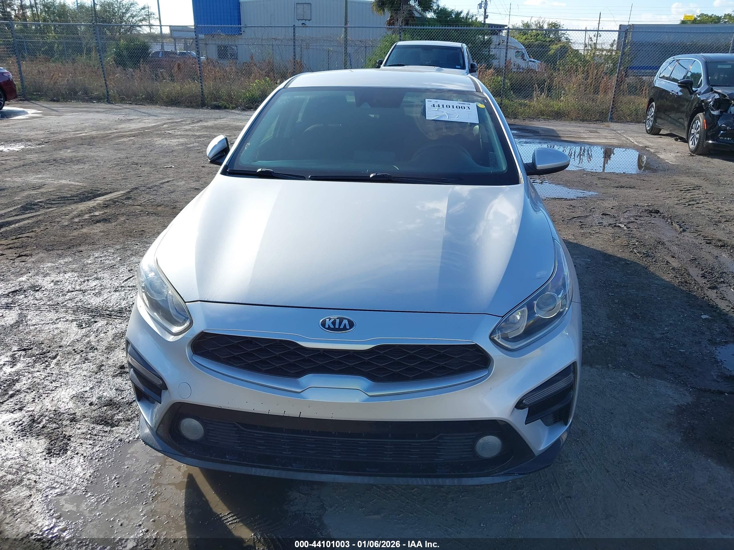 KIA FORTE image 6