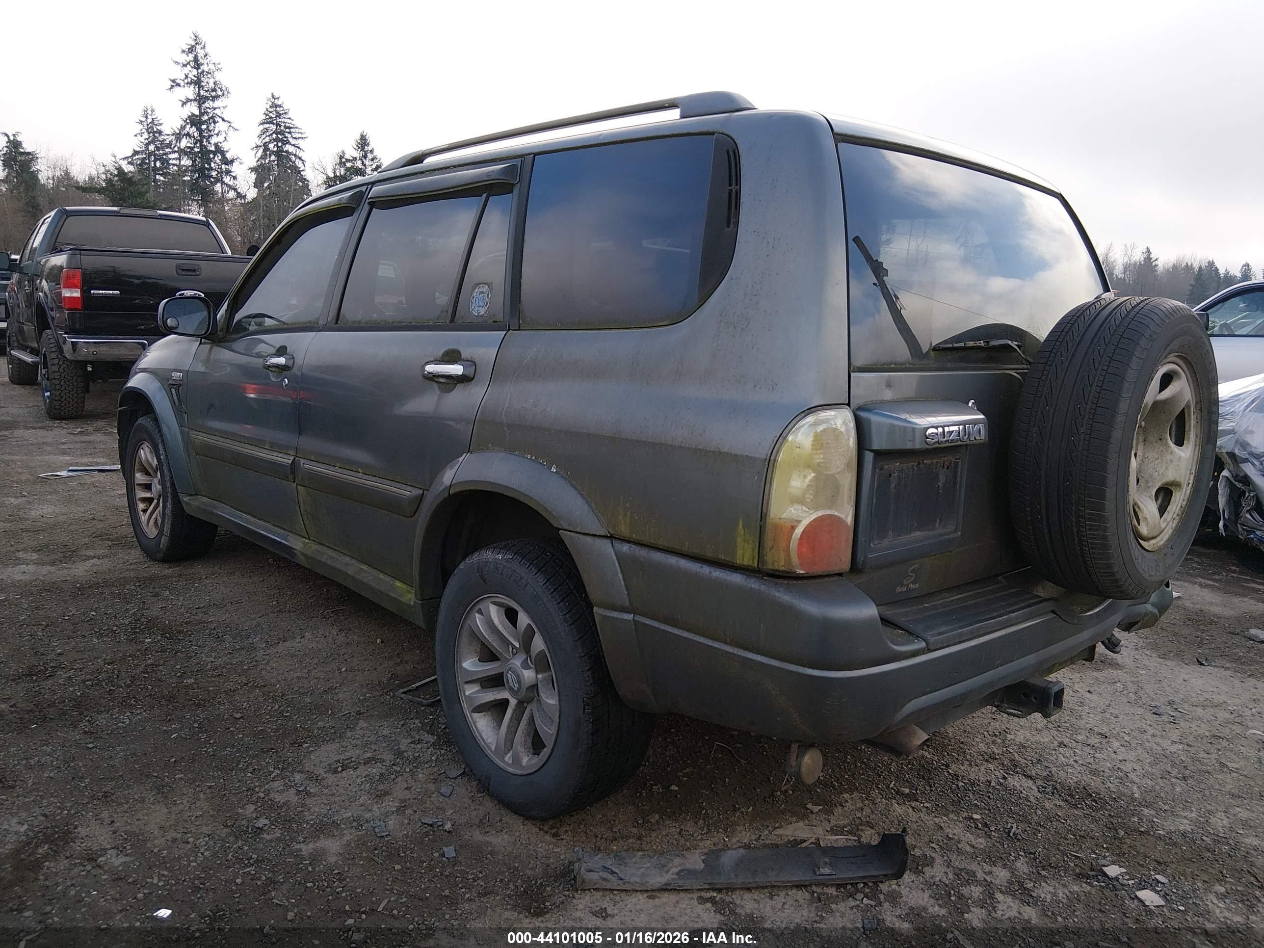 SUZUKI XL-7 image 3