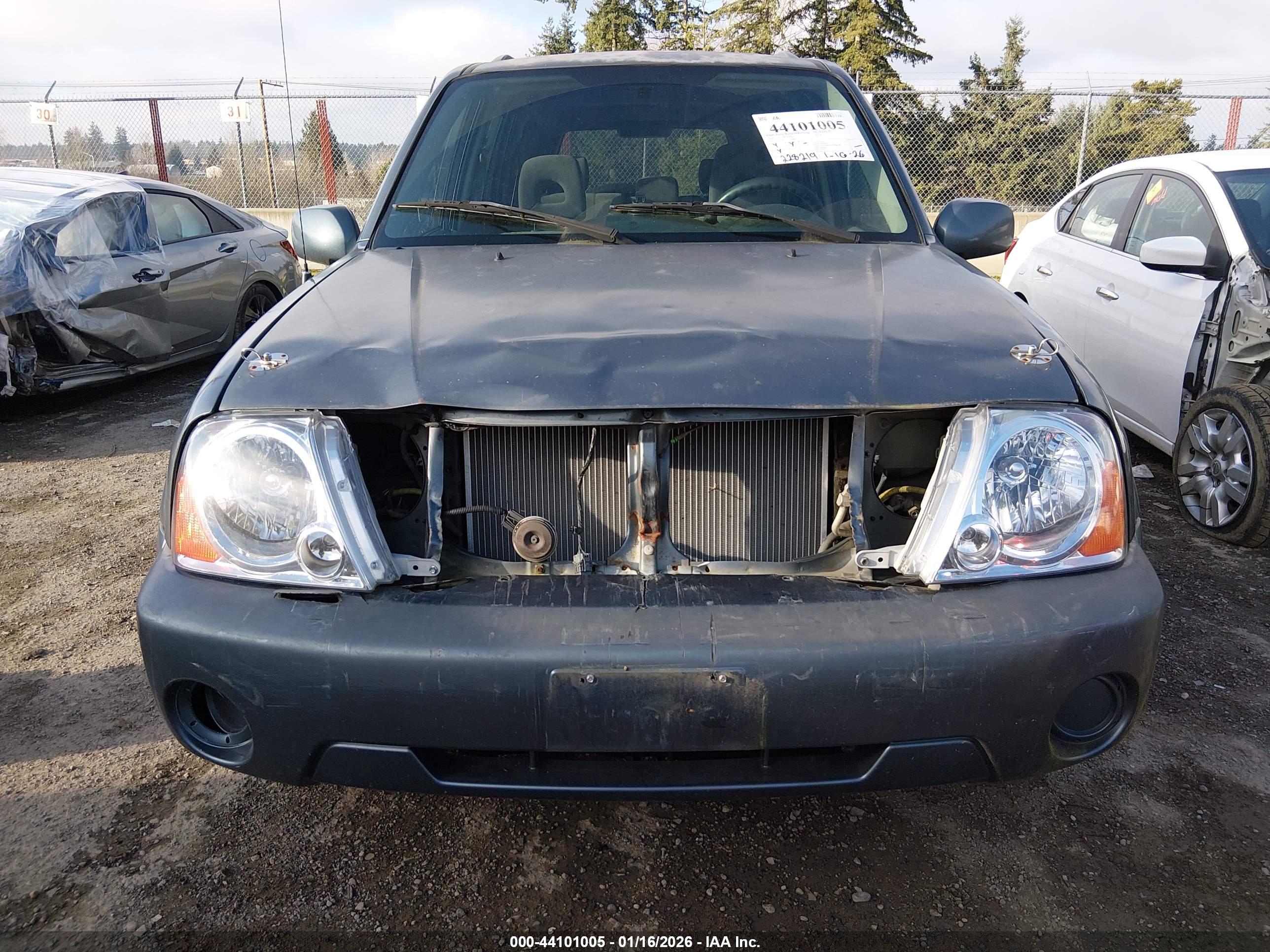SUZUKI XL-7 image 6