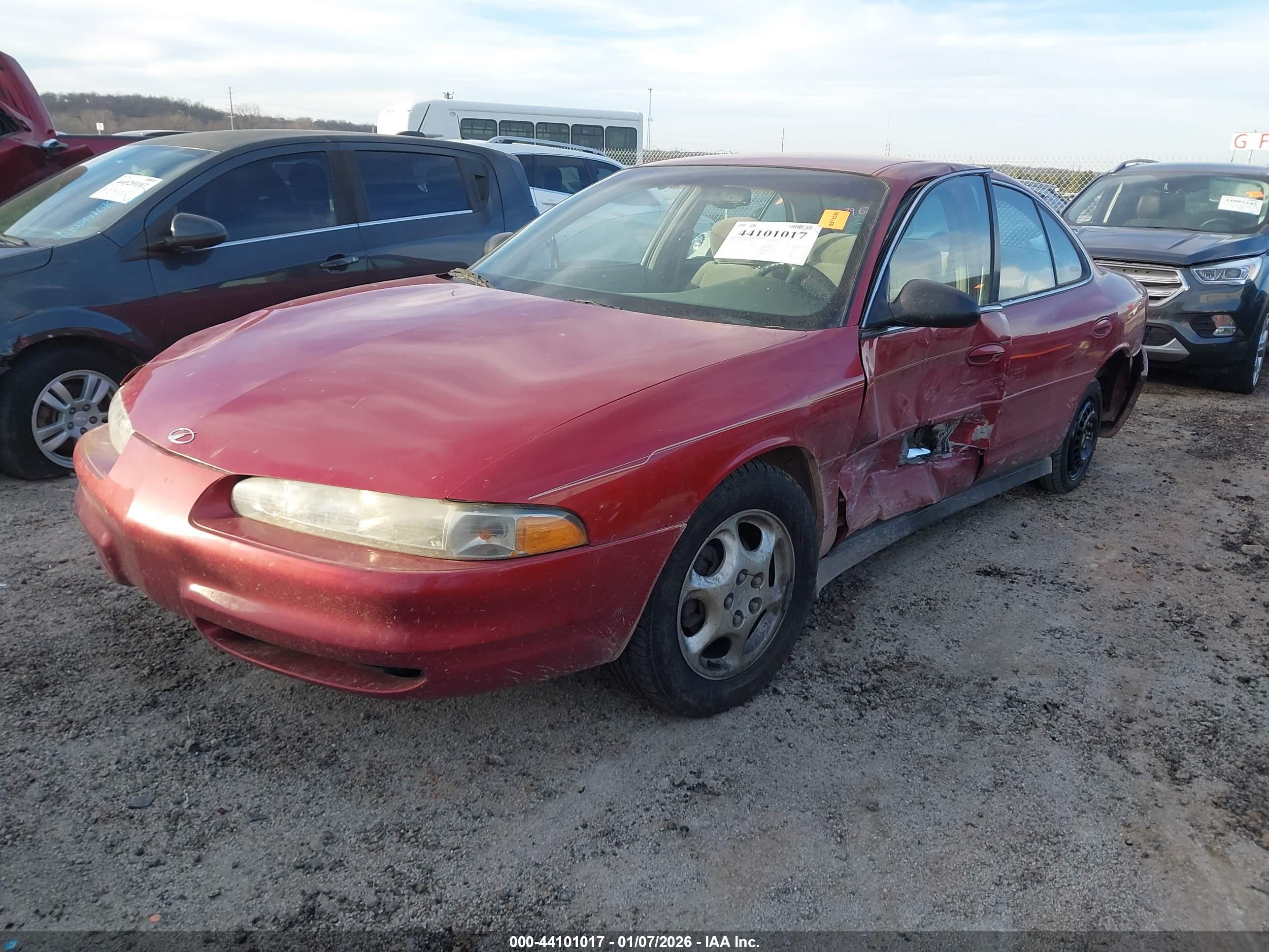 OLDSMOBILE INTRIGUE image 2
