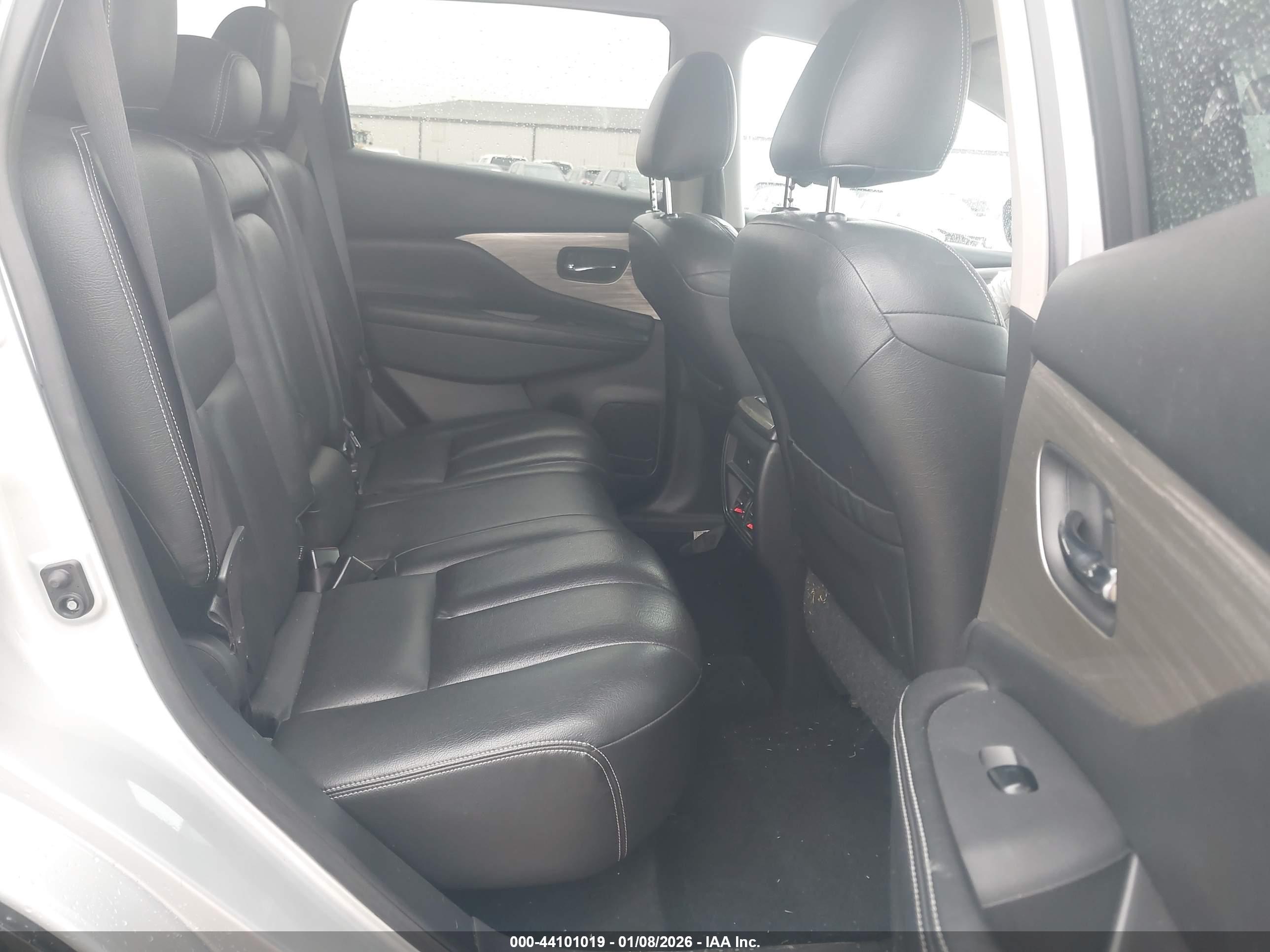 NISSAN MURANO image 8