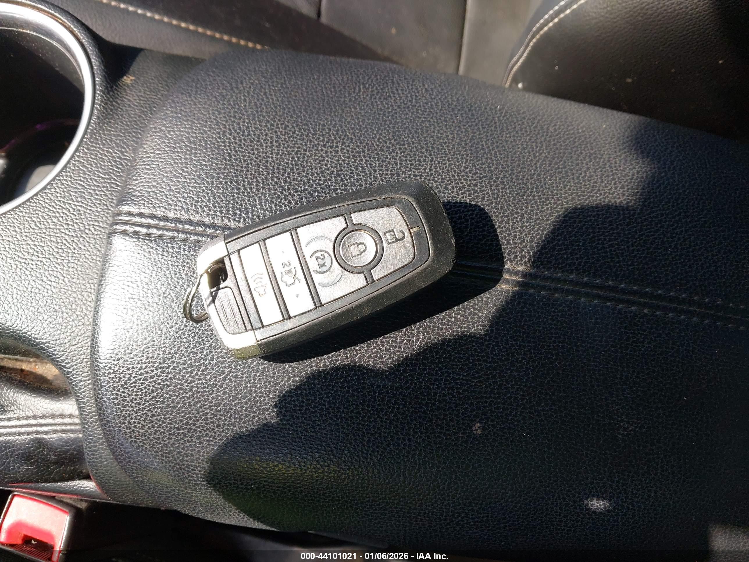 FORD MUSTANG image 11