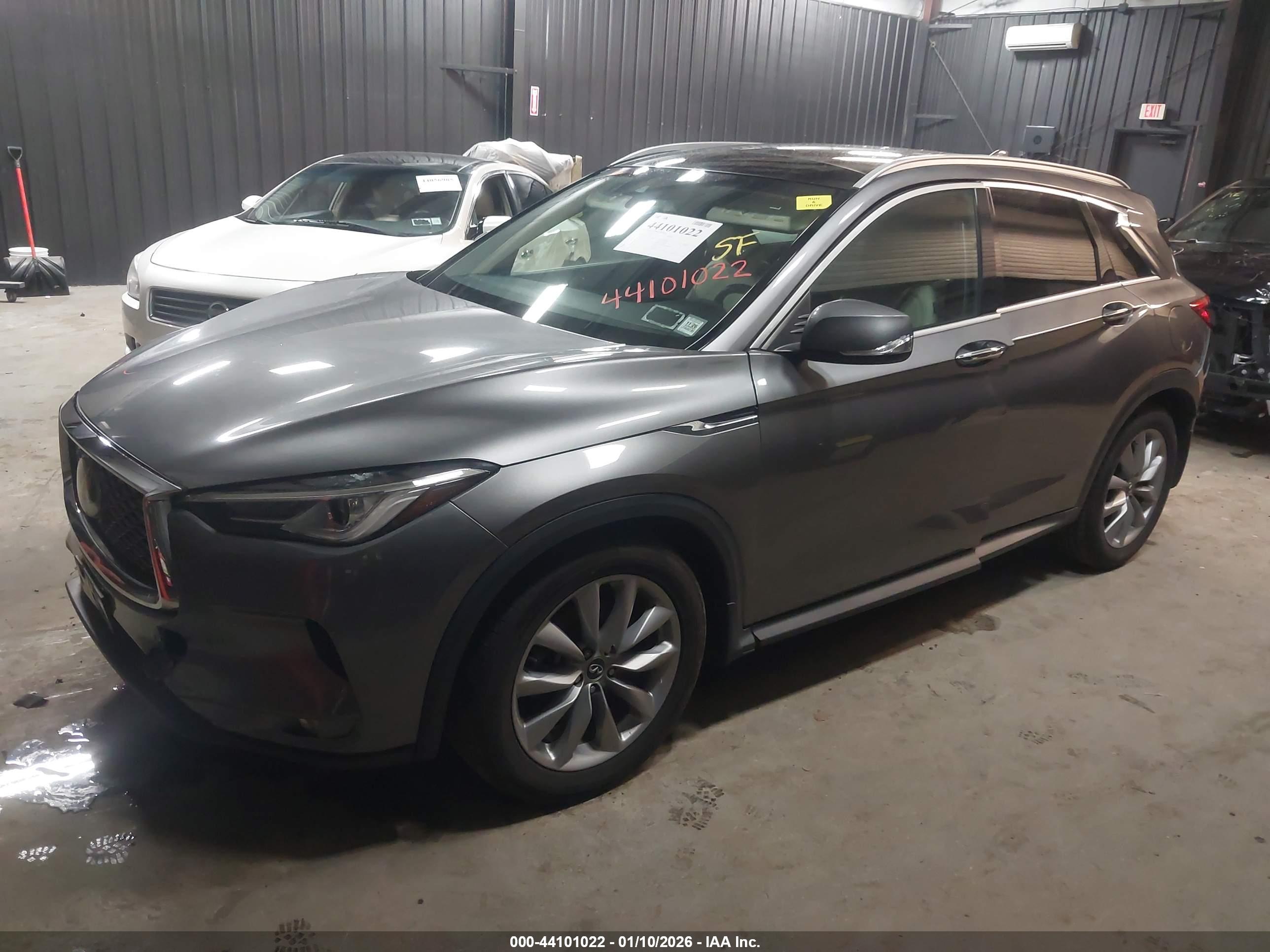INFINITI QX50 image 2