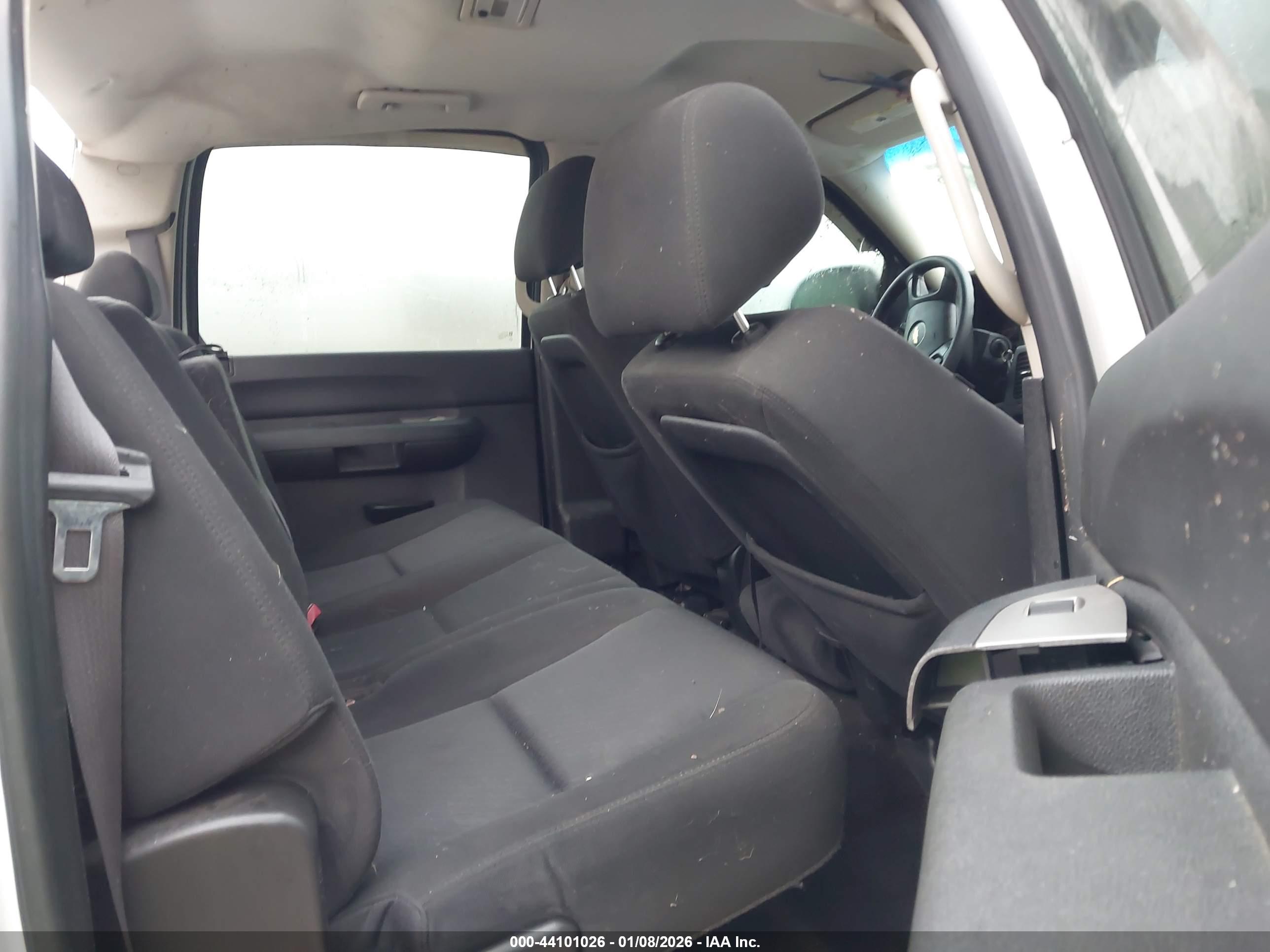 CHEVROLET SILVERADO image 8