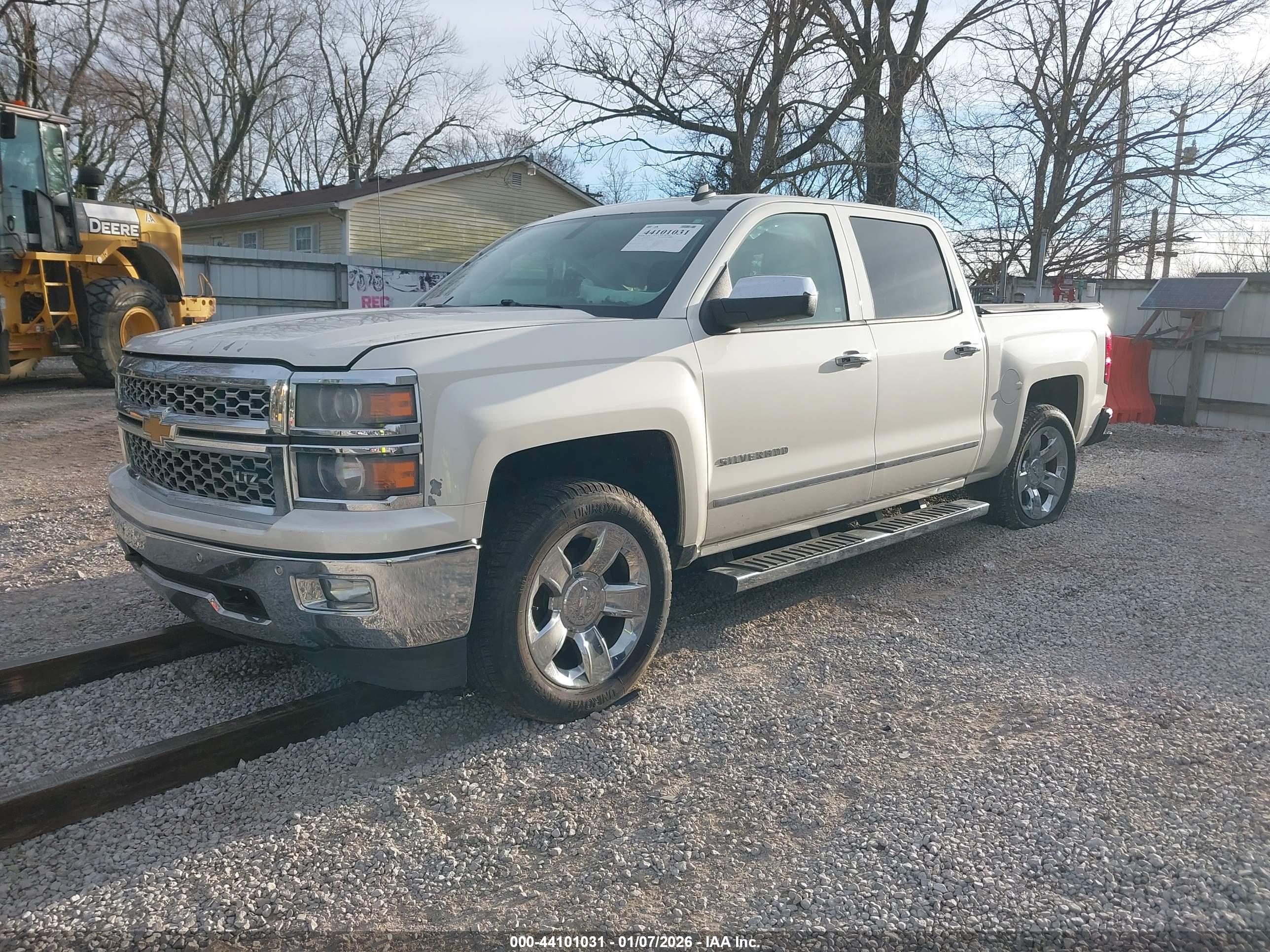CHEVROLET SILVERADO image 2