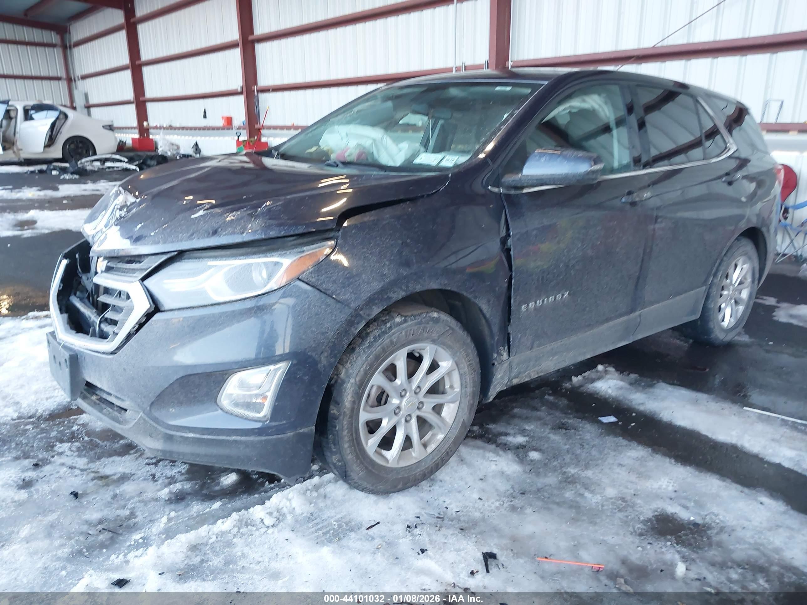 CHEVROLET EQUINOX image 2