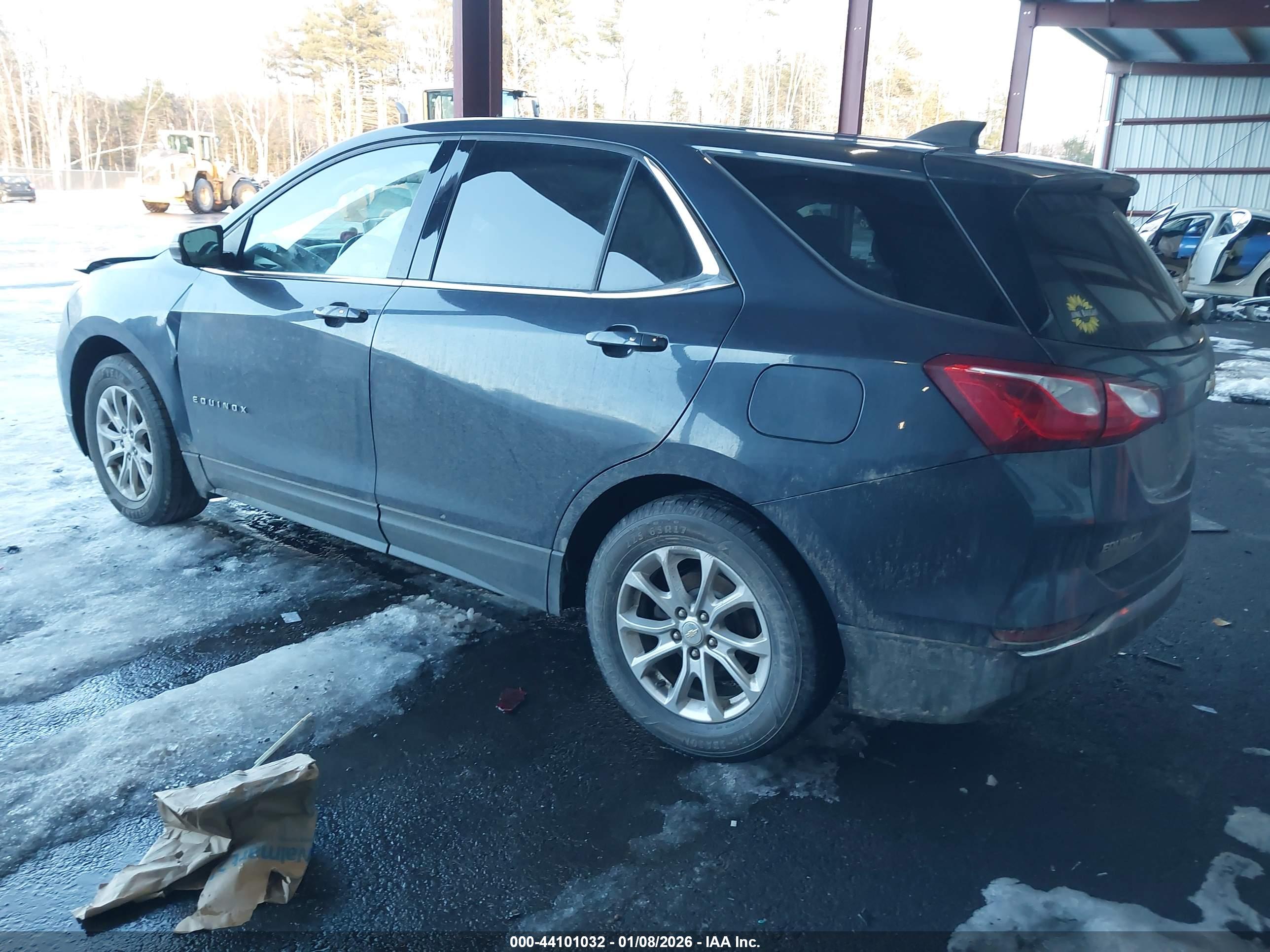 CHEVROLET EQUINOX image 3
