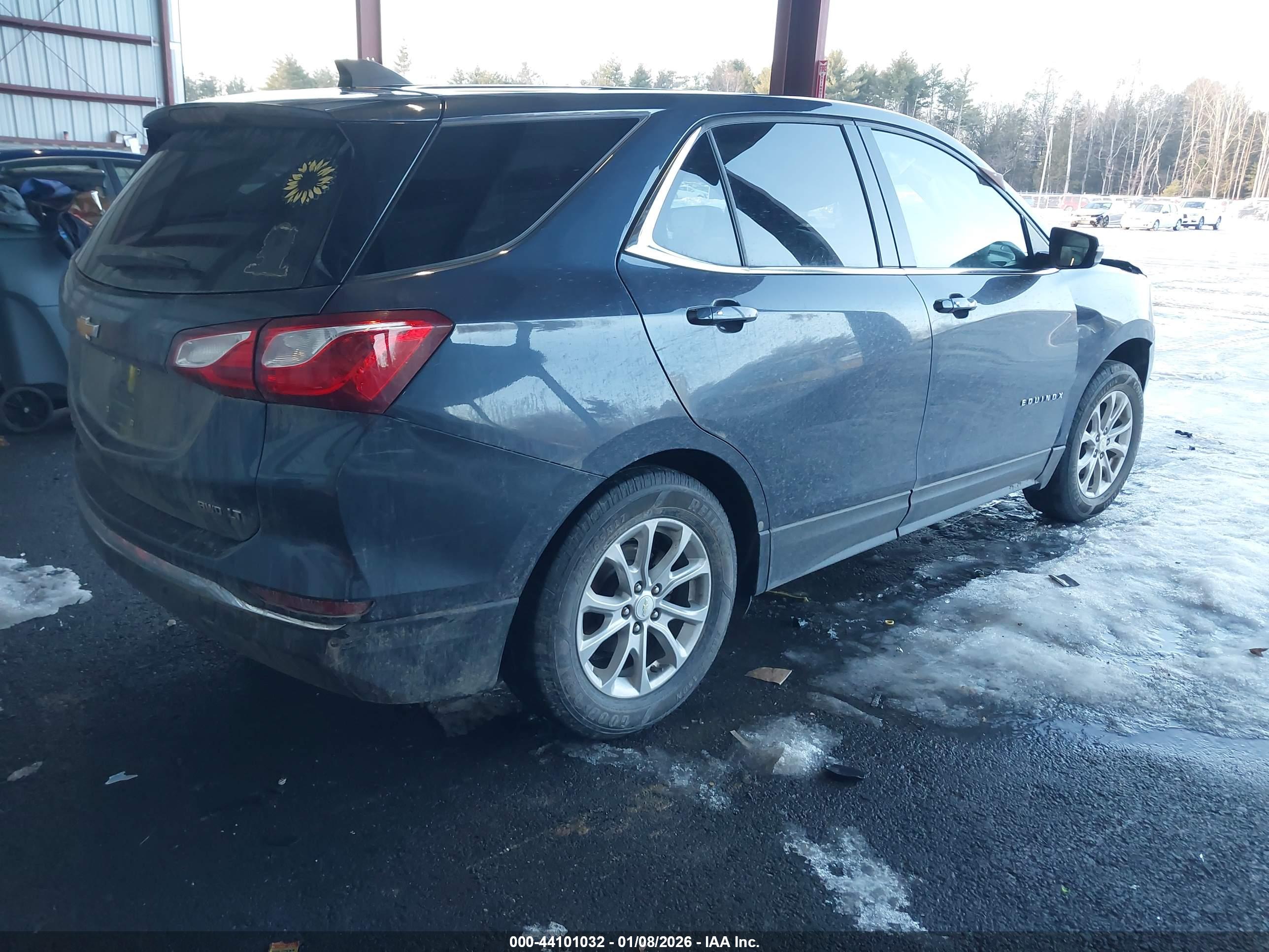 CHEVROLET EQUINOX image 4