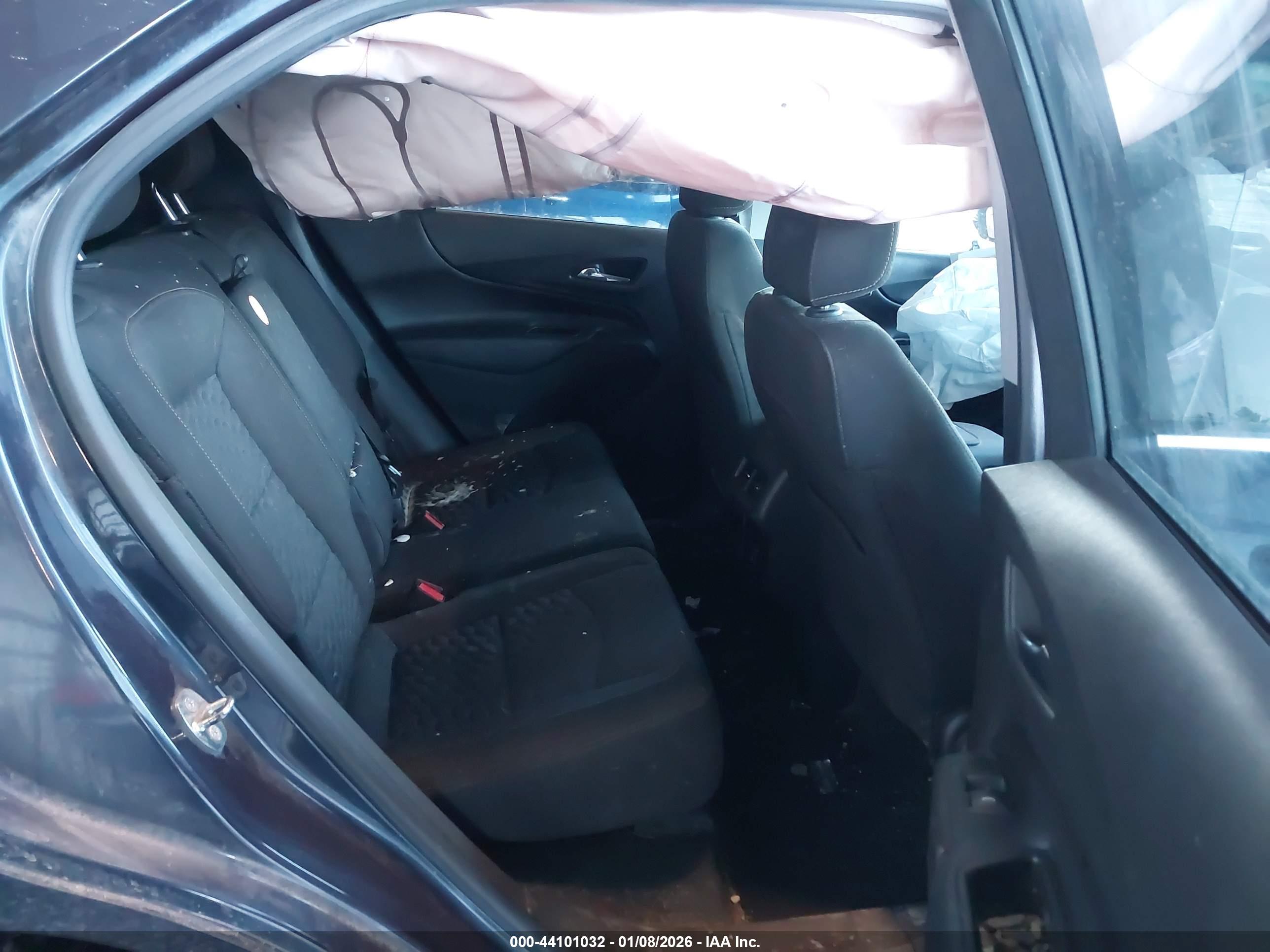 CHEVROLET EQUINOX image 8