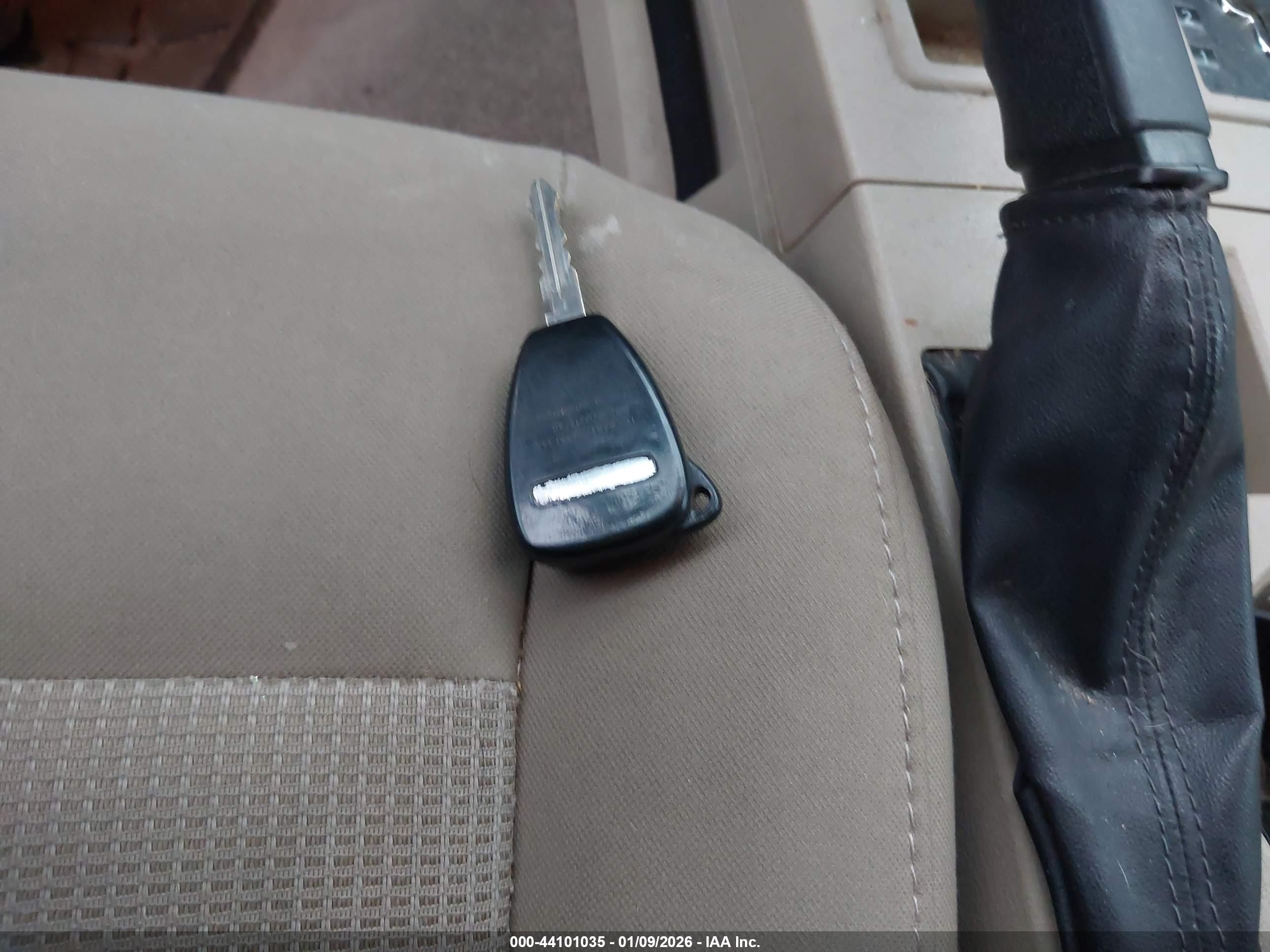 JEEP LIBERTY image 11