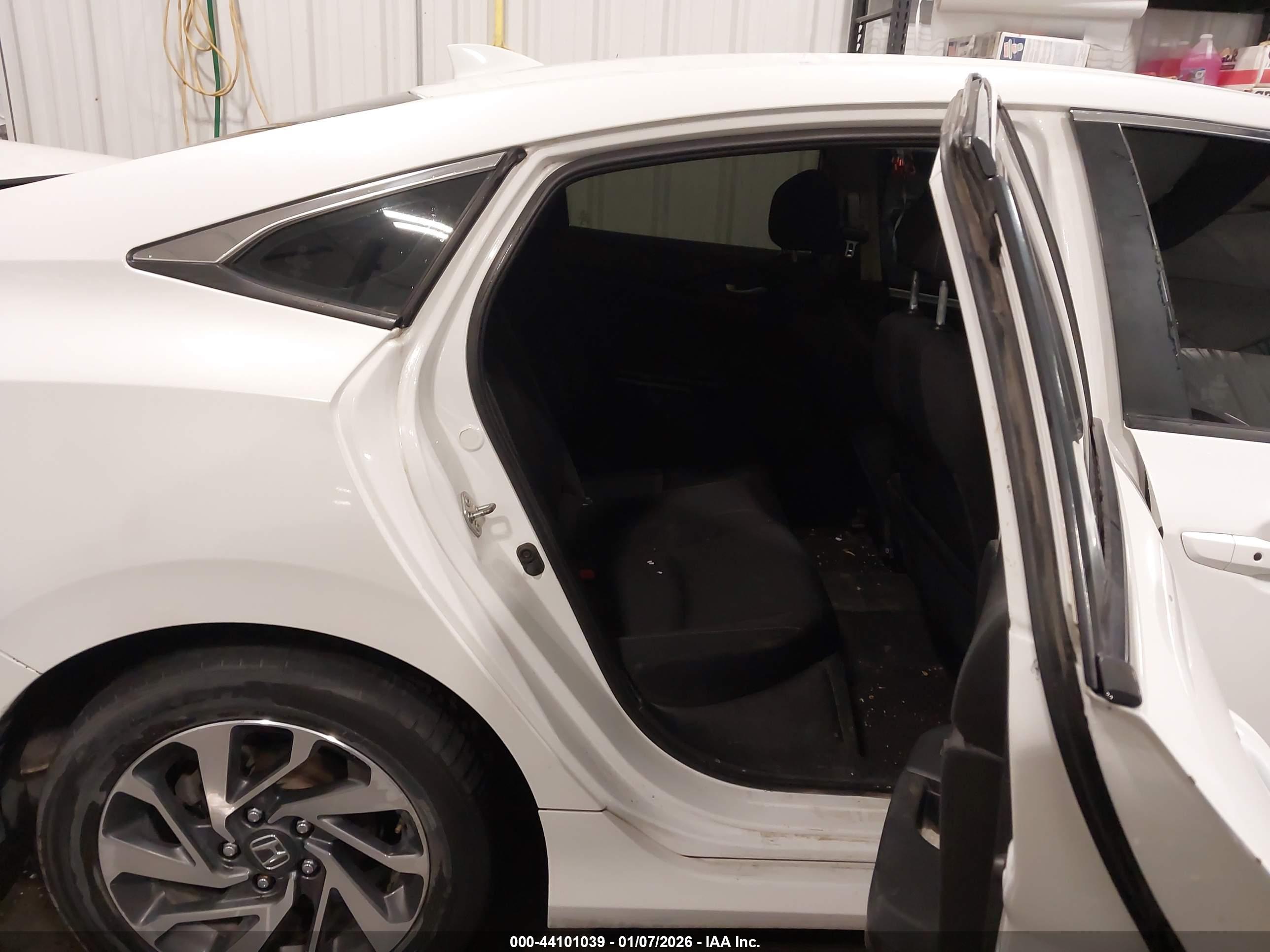 HONDA CIVIC image 8