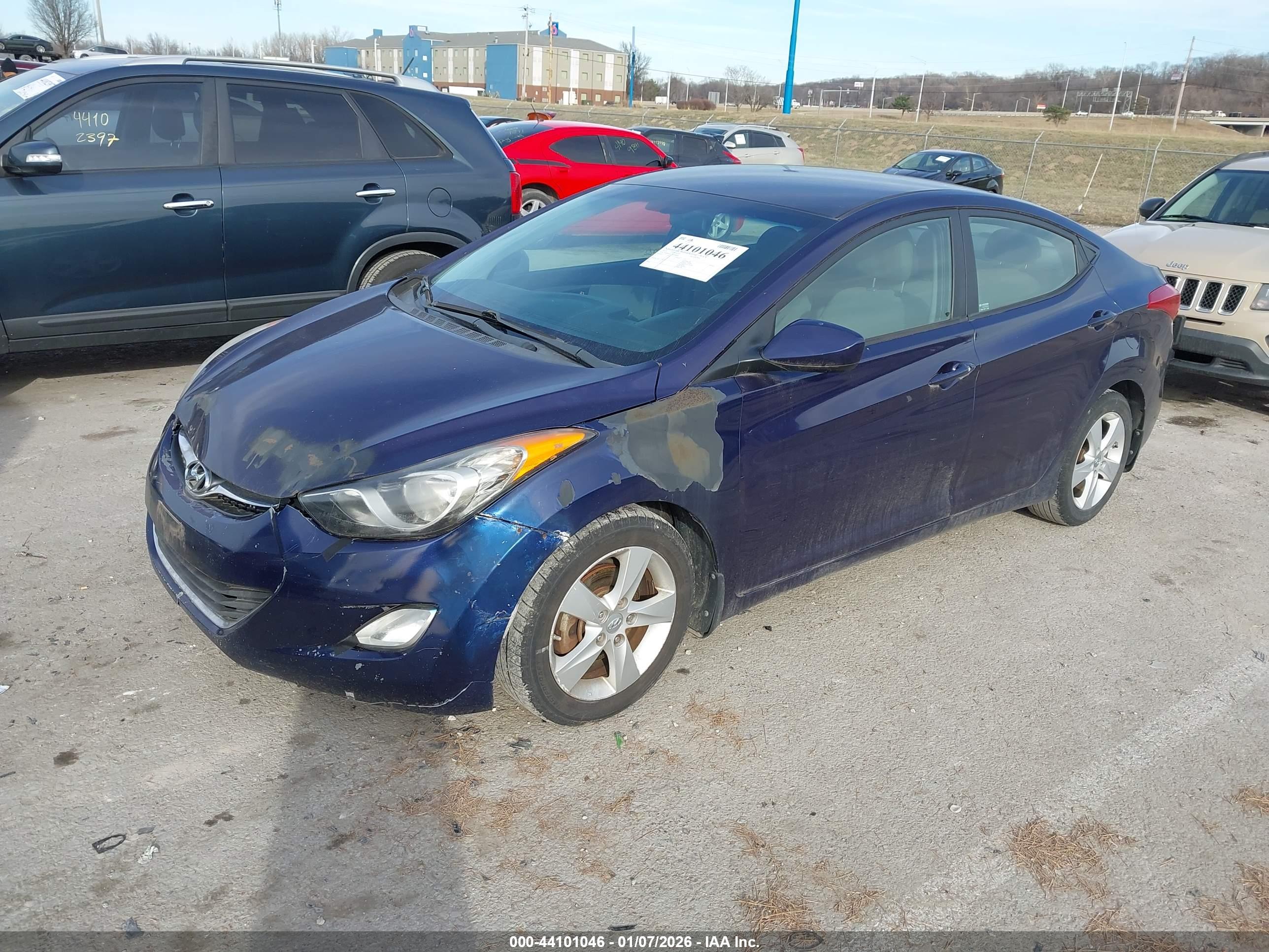 HYUNDAI ELANTRA image 2