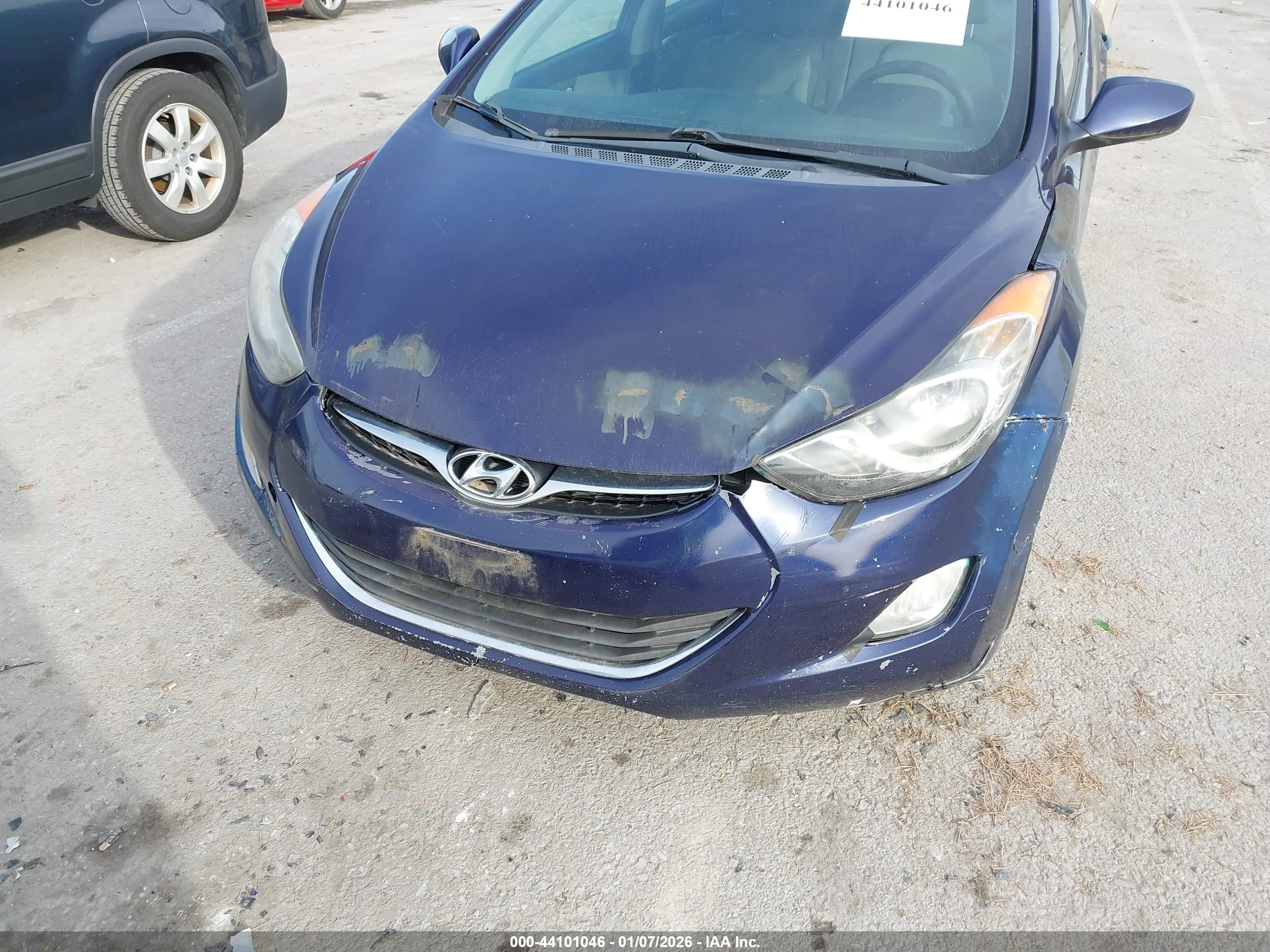 HYUNDAI ELANTRA image 6