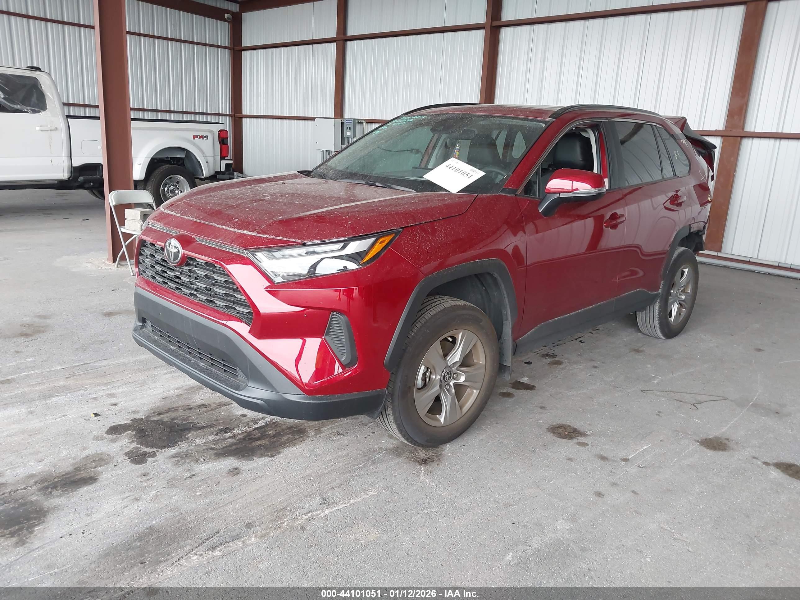 TOYOTA RAV4 image 2