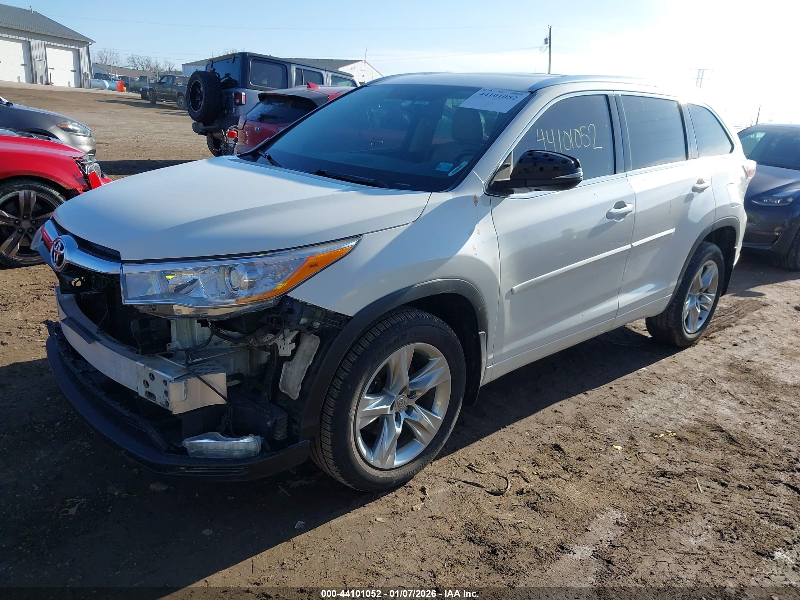 TOYOTA HIGHLANDER image 2
