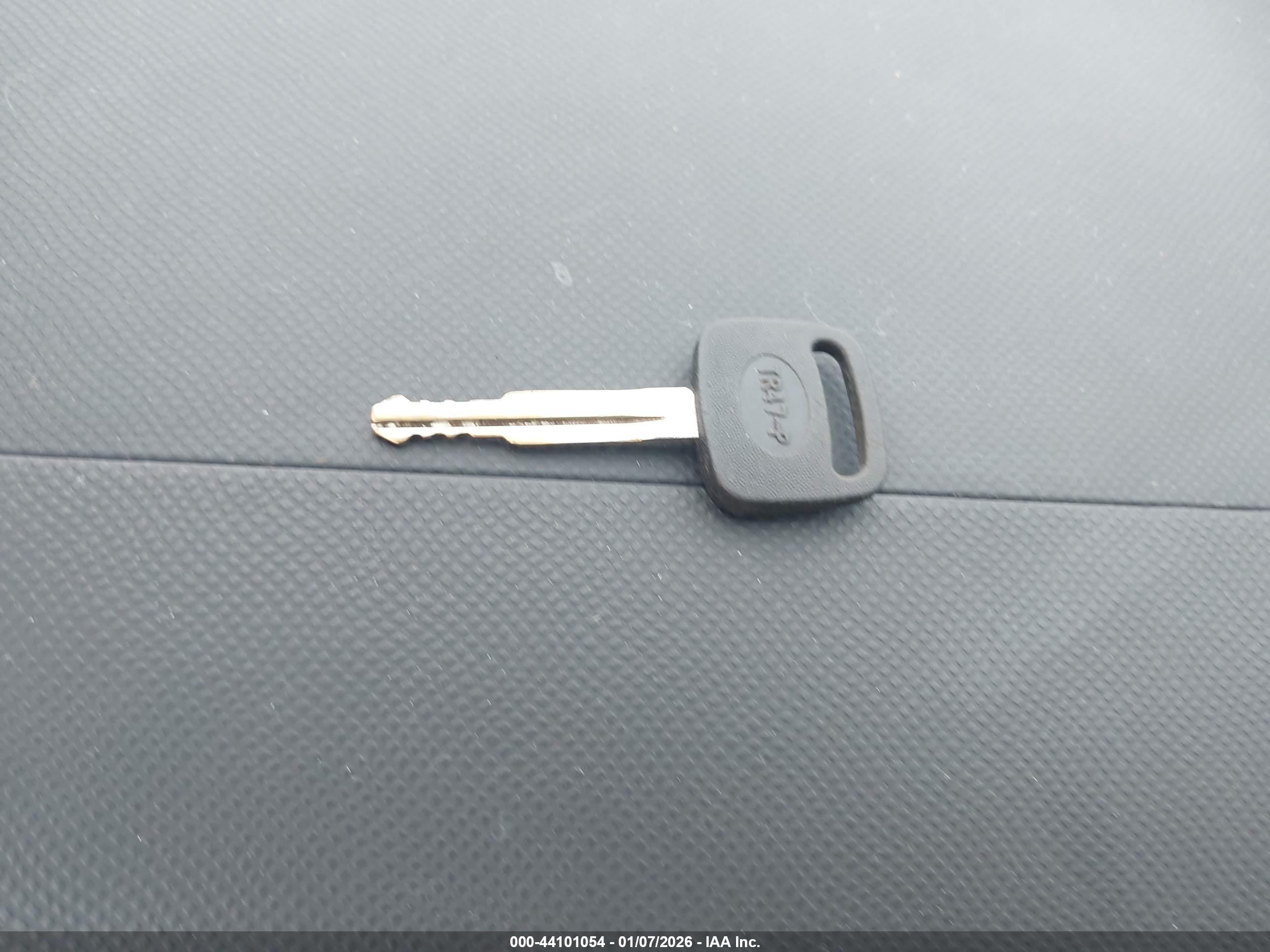 TOYOTA YARIS image 11