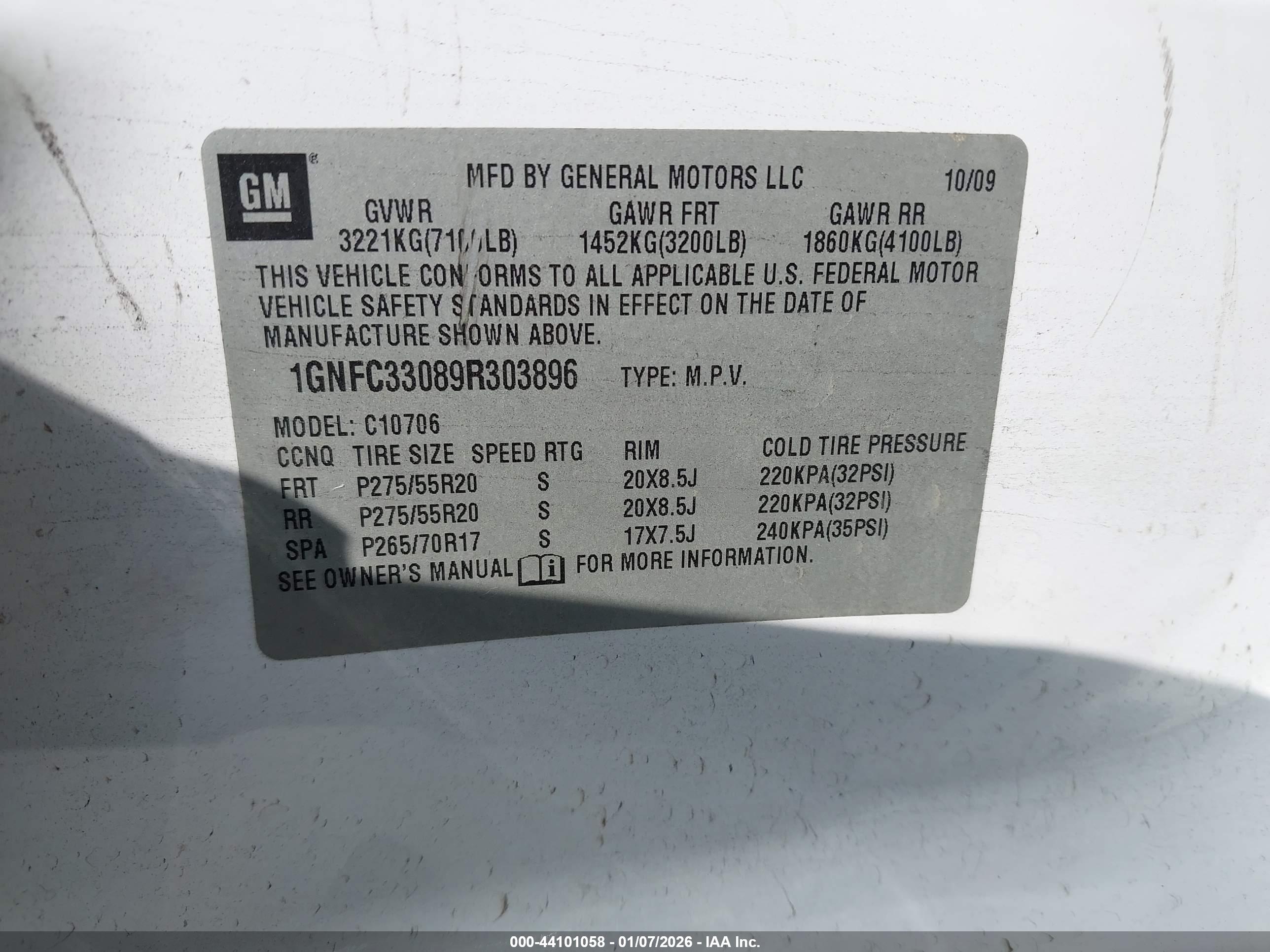 CHEVROLET TAHOE image 9