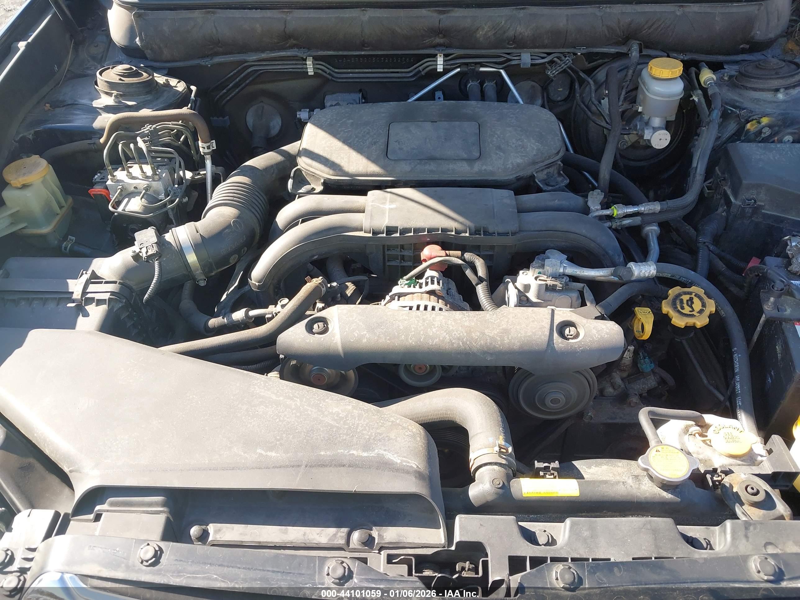 SUBARU OUTBACK image 10