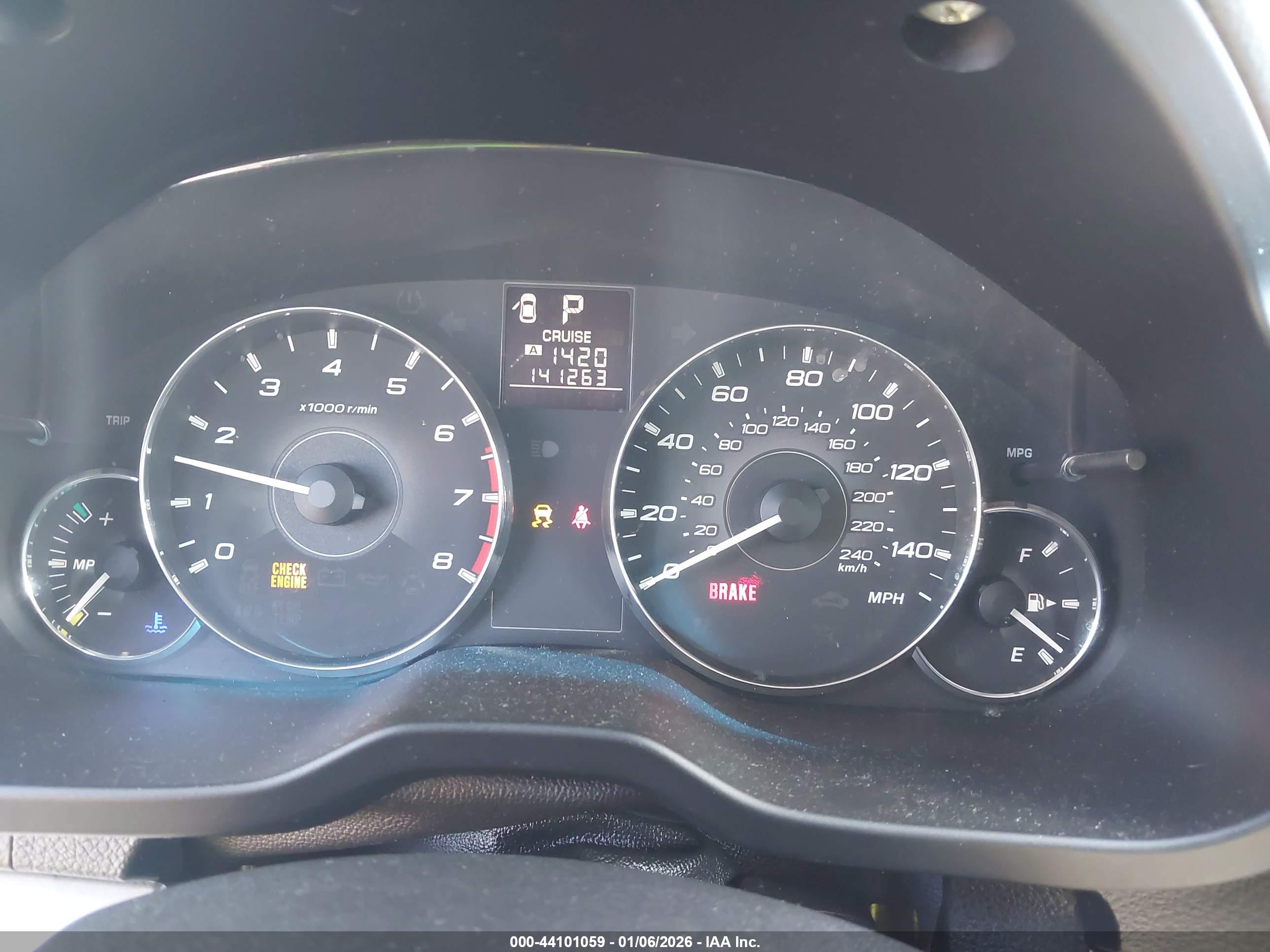 SUBARU OUTBACK image 7