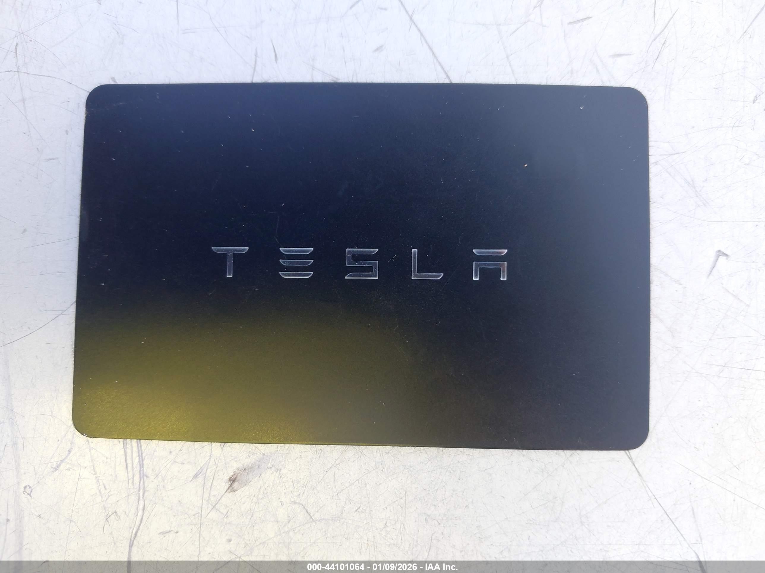 TESLA MODEL image 11