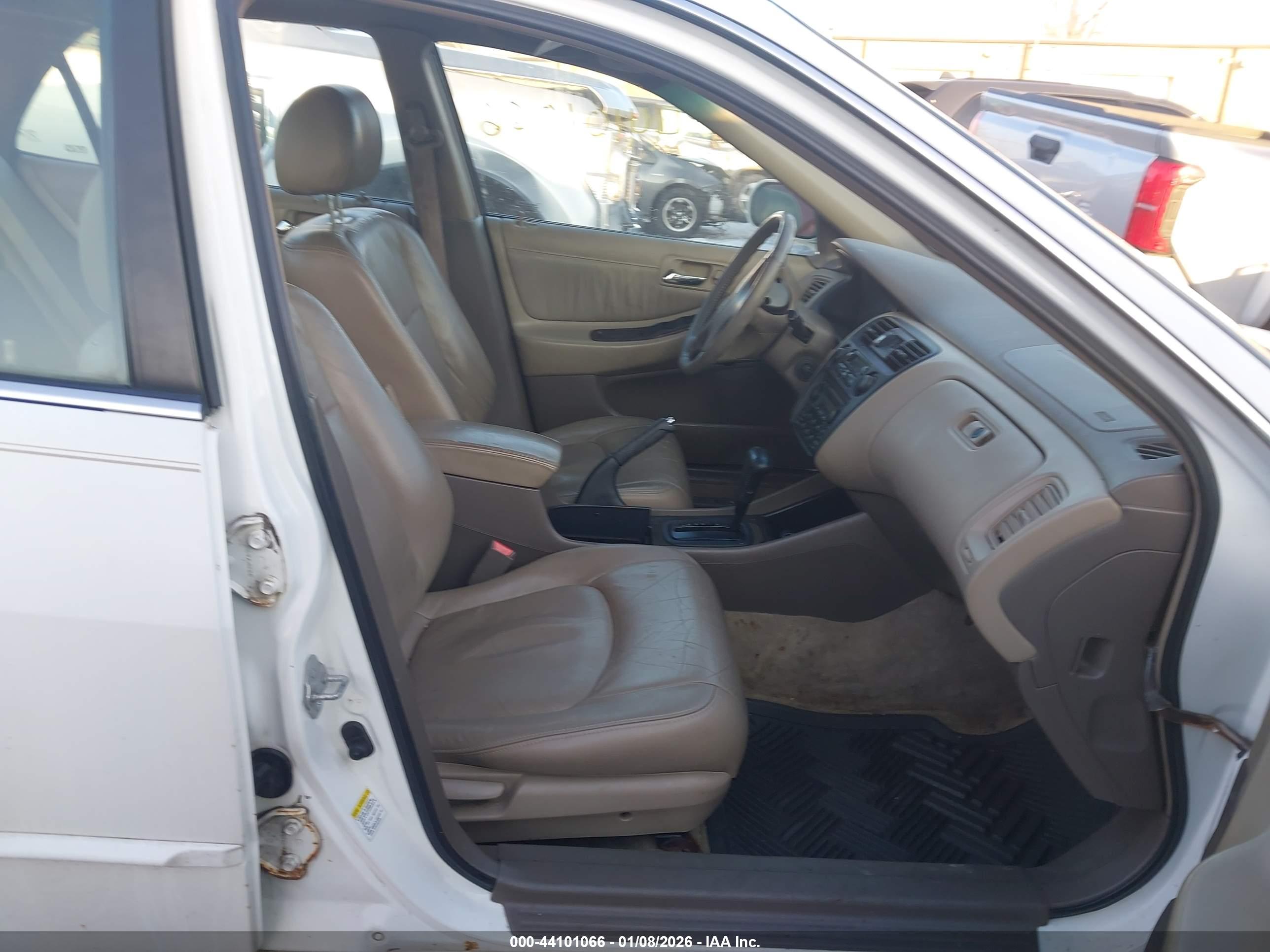 HONDA ACCORD image 5
