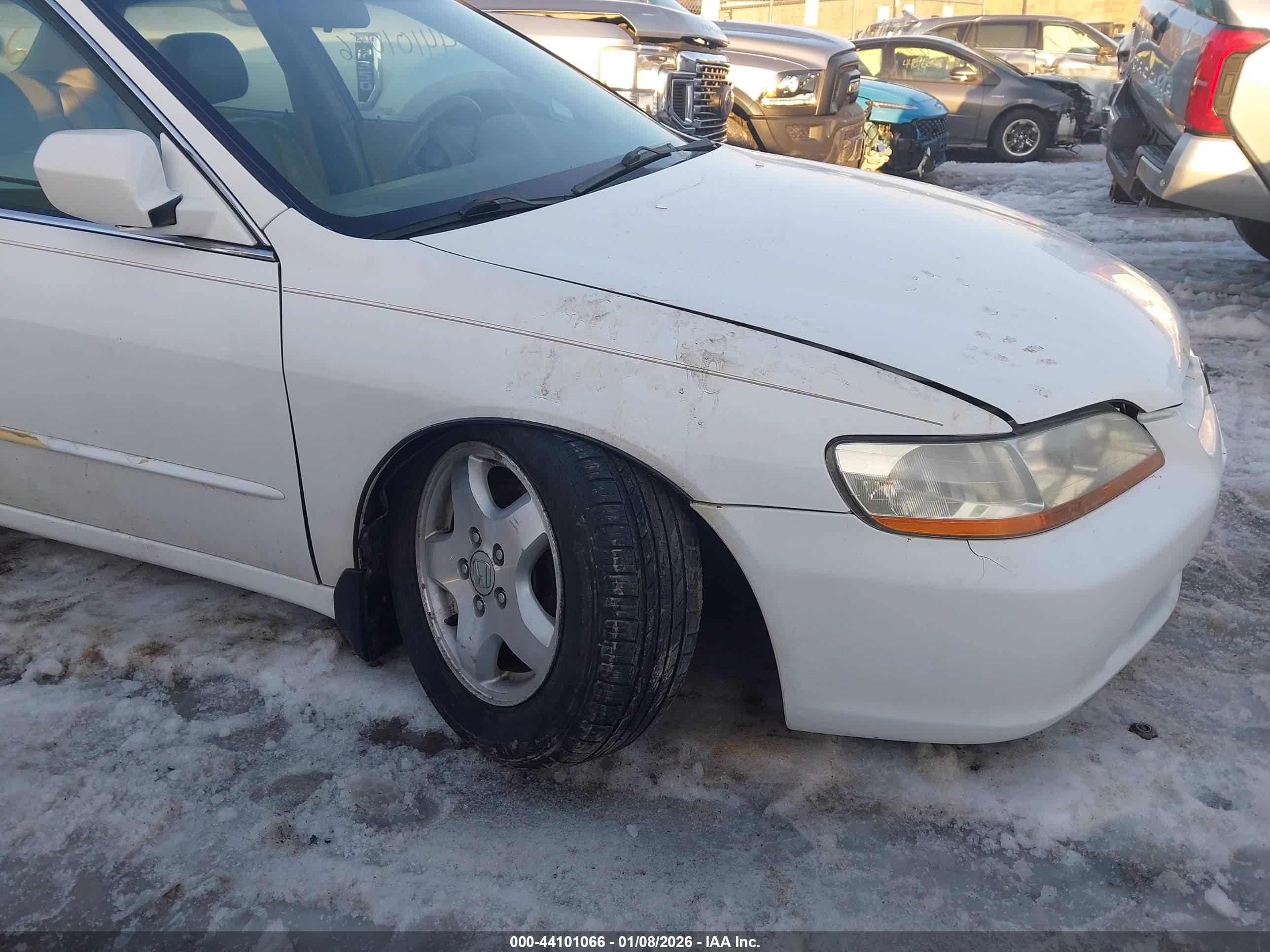 HONDA ACCORD image 6