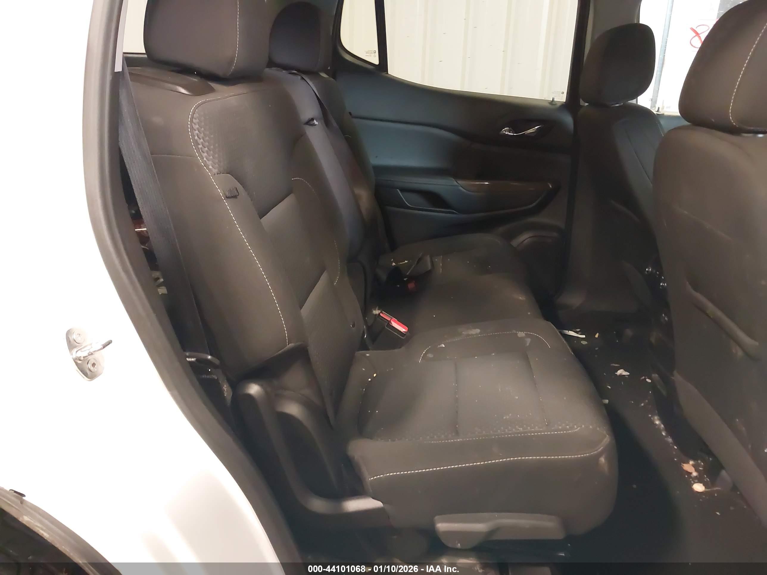 GMC ACADIA image 8