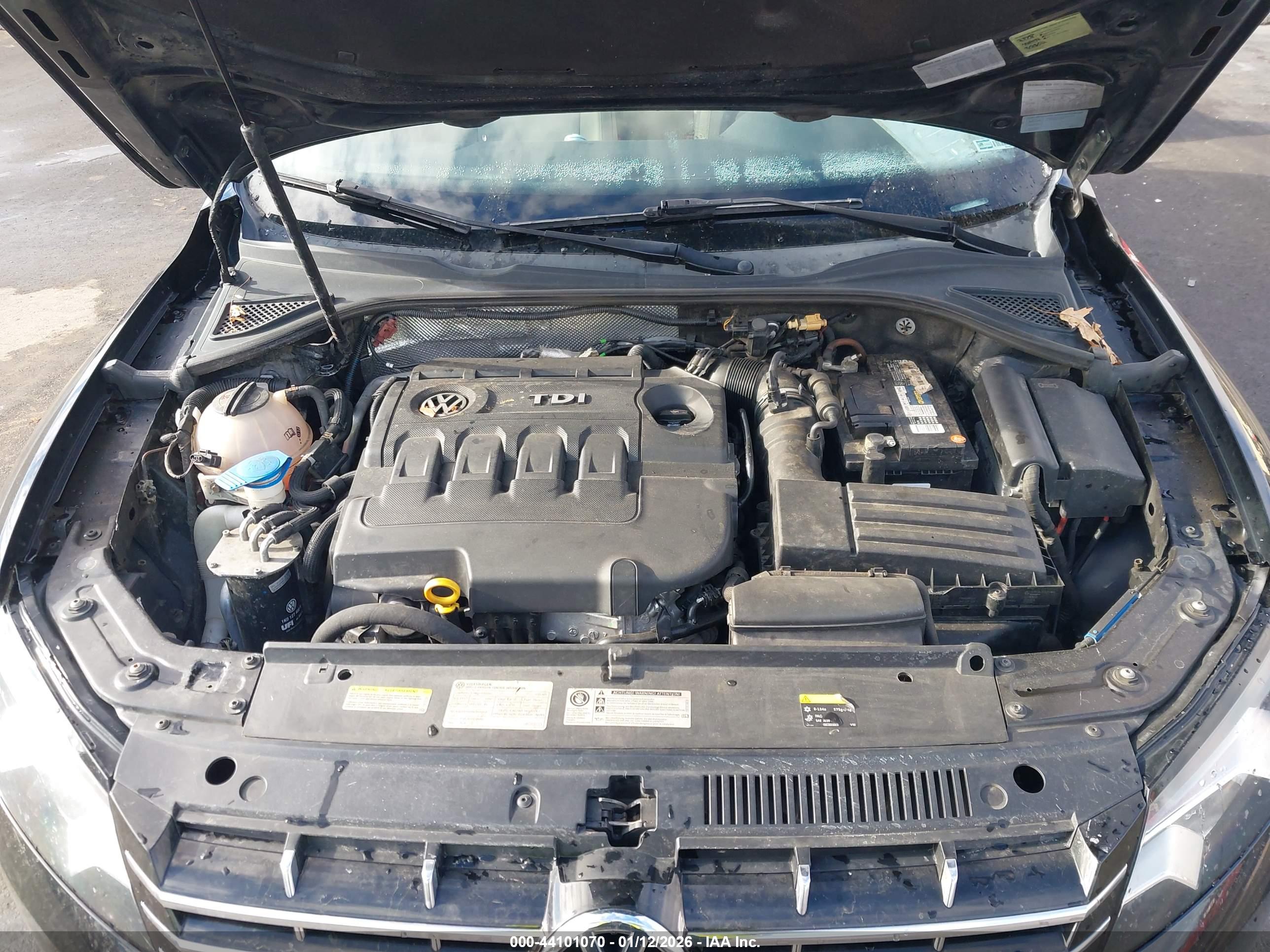 VOLKSWAGEN PASSAT image 10