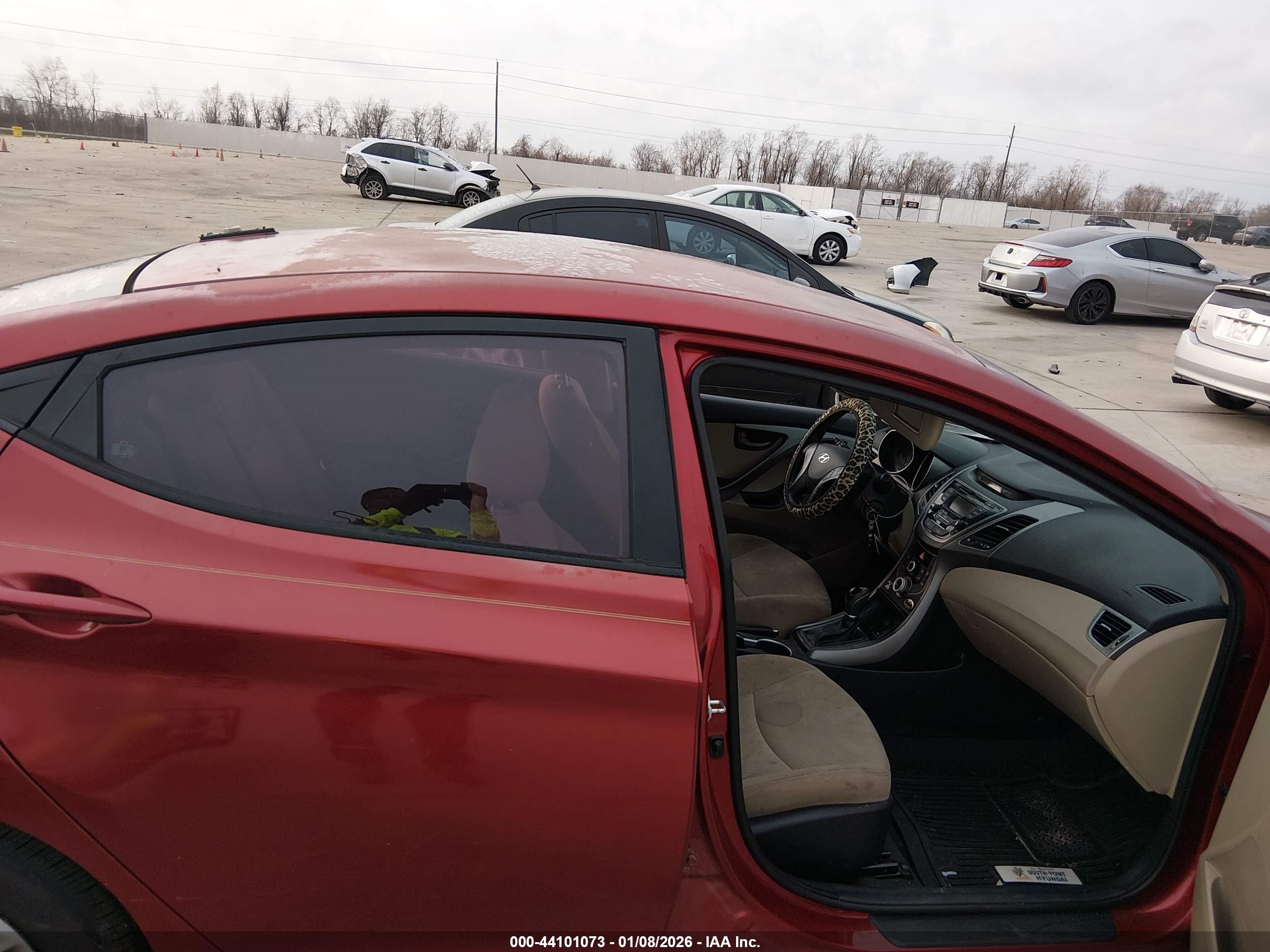 HYUNDAI ELANTRA image 5