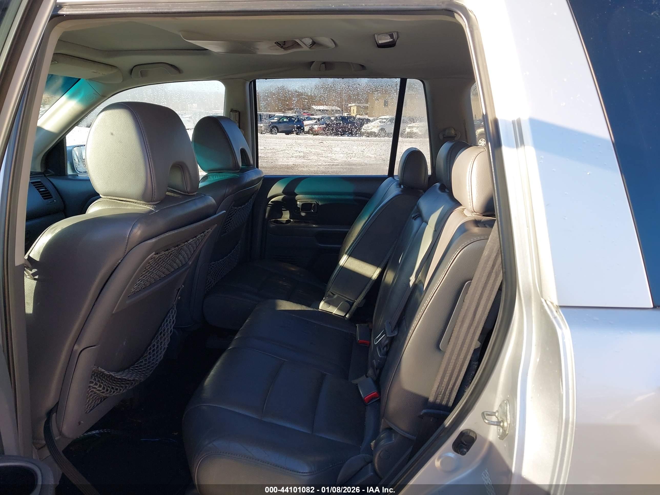 HONDA PILOT image 8