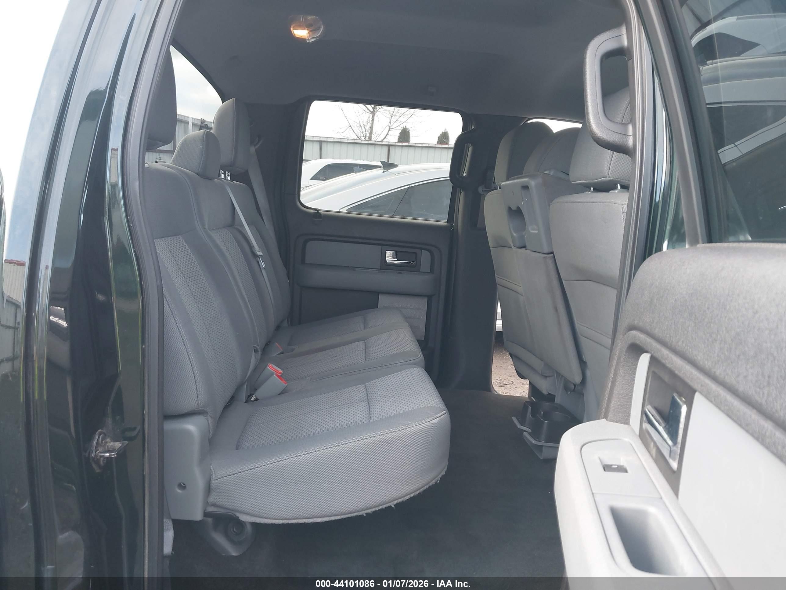 FORD F-150 image 8