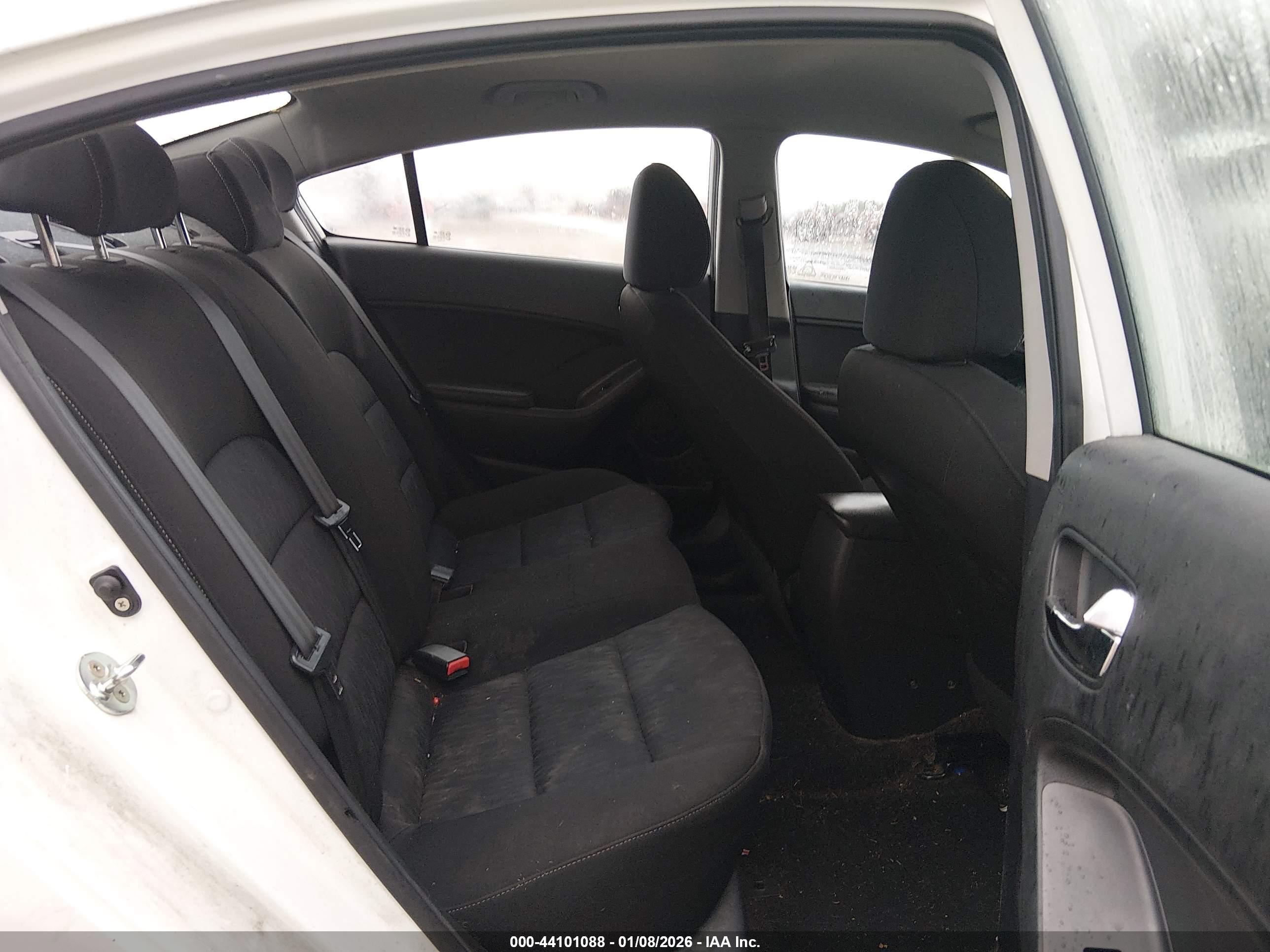 KIA FORTE image 8