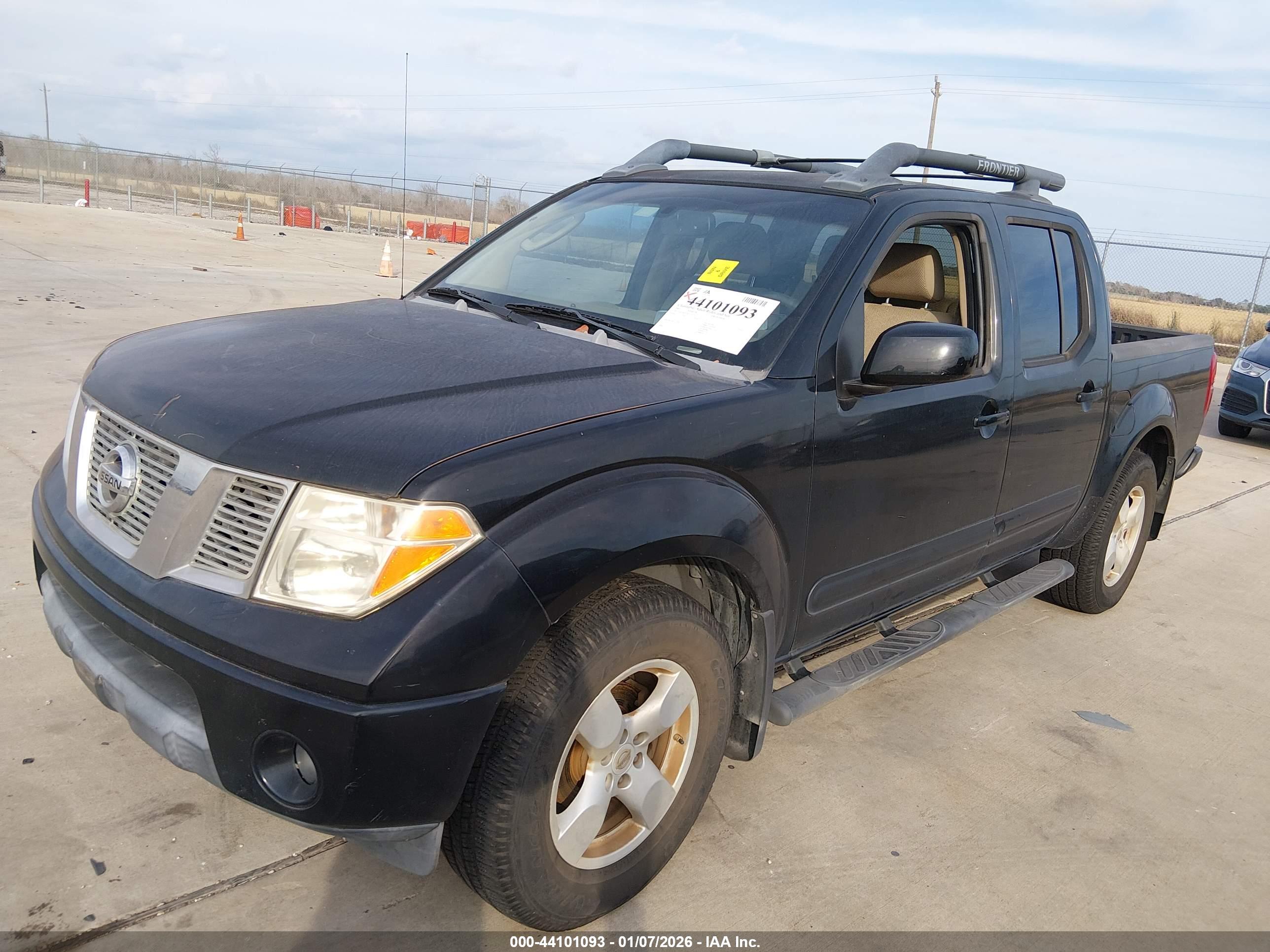 NISSAN FRONTIER image 2