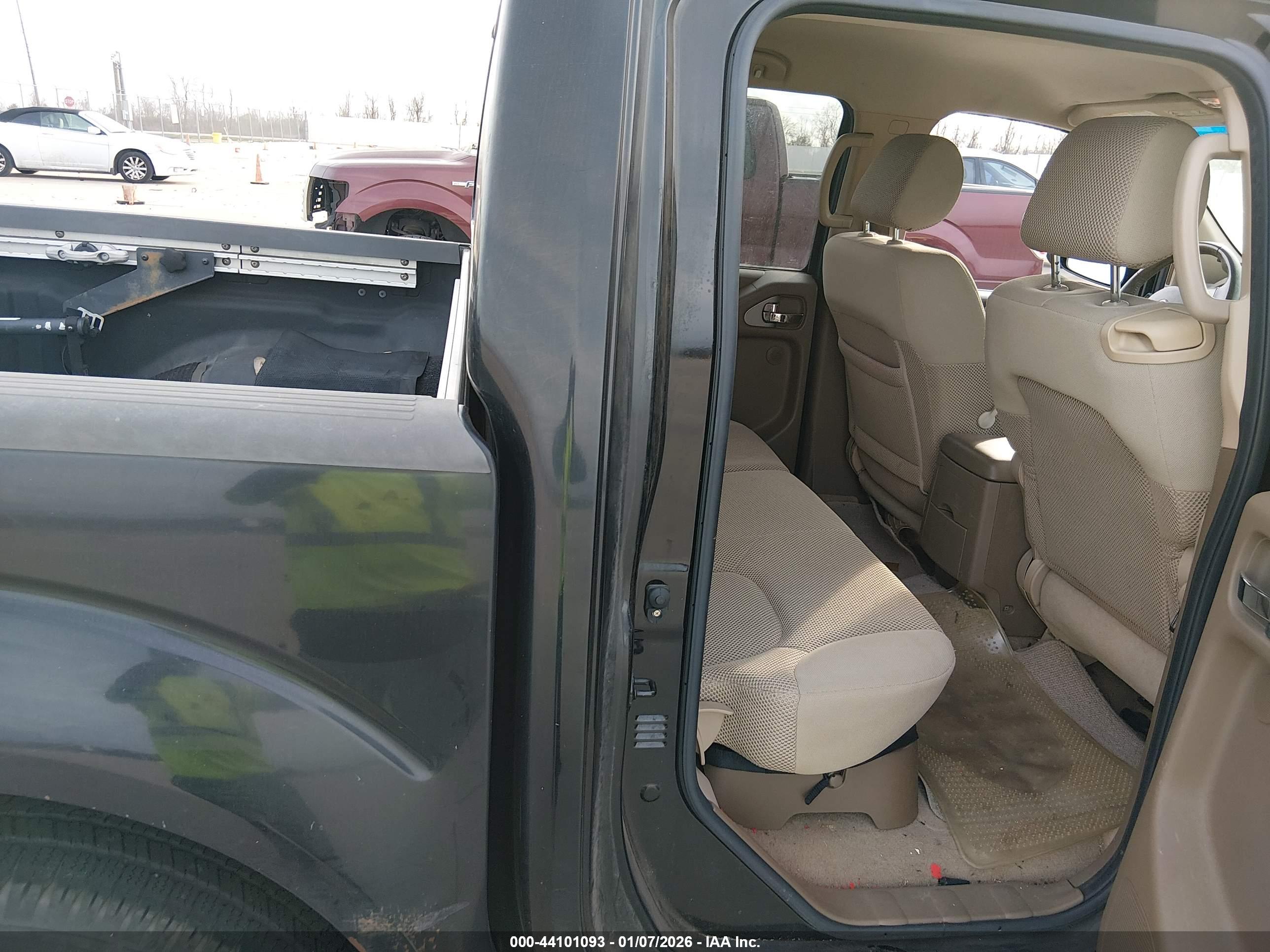 NISSAN FRONTIER image 8