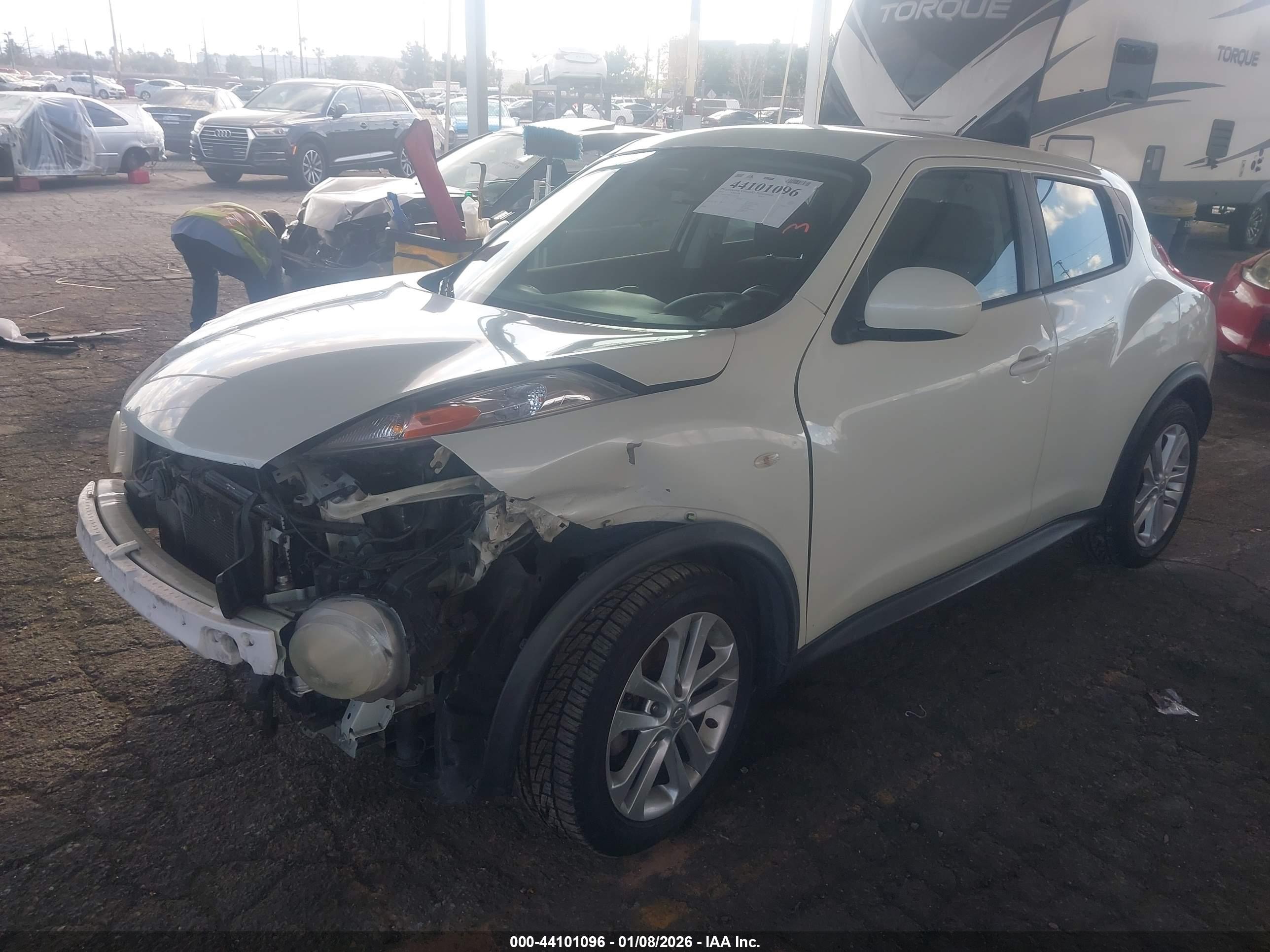NISSAN JUKE image 2