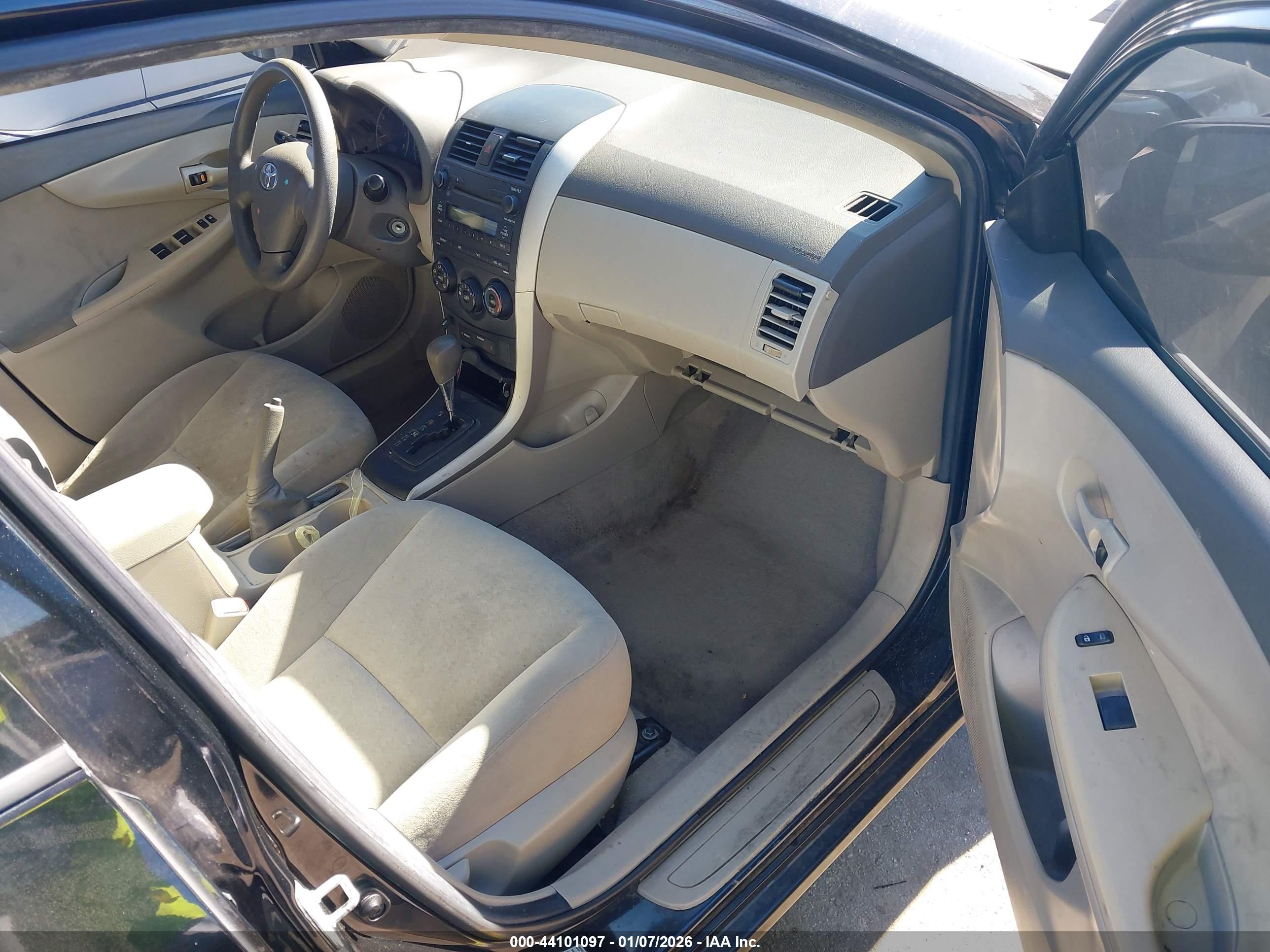 TOYOTA COROLLA image 5