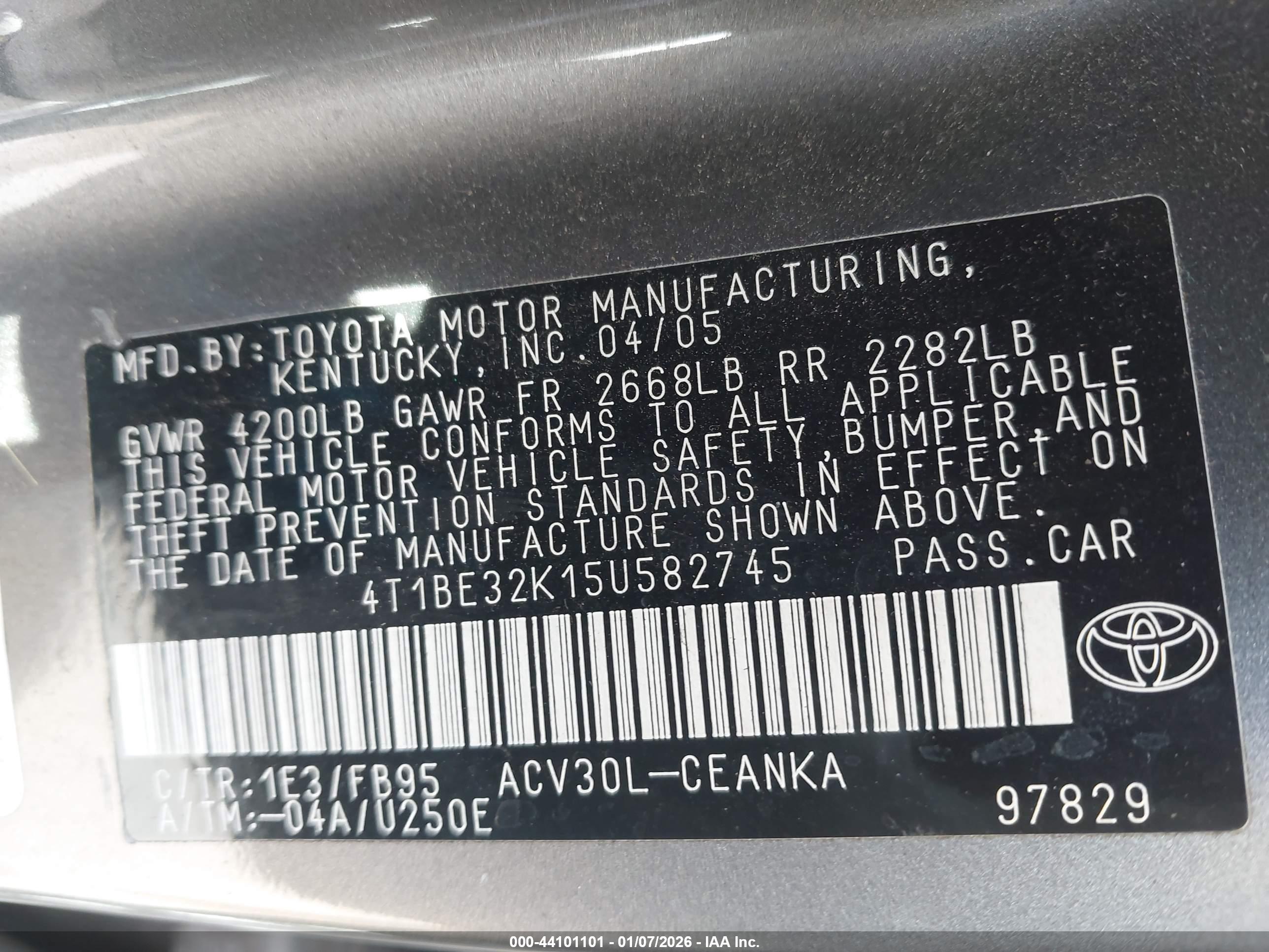 TOYOTA CAMRY image 9